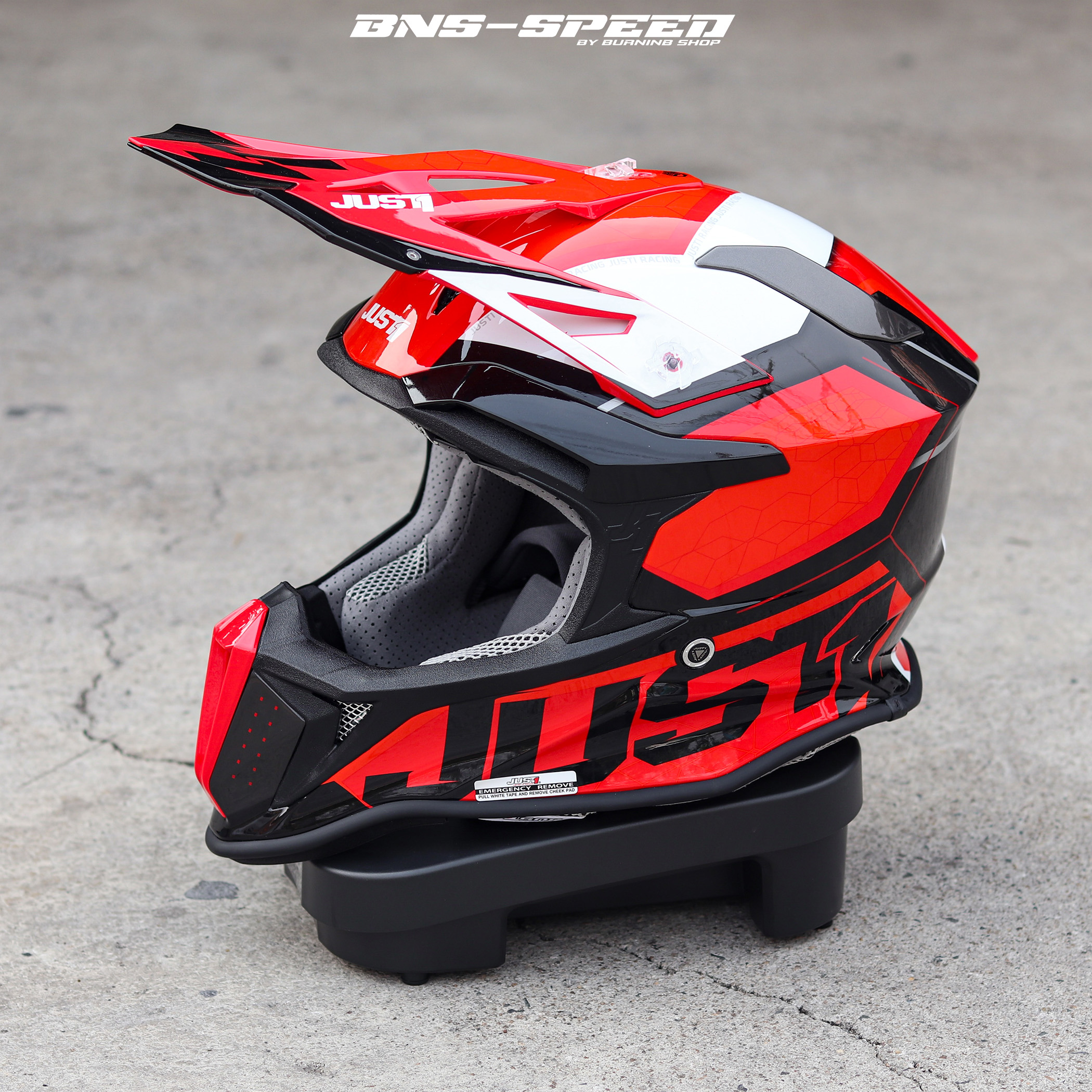หมวกกันน็อค Just1 J18 Hexa White Fluo Red Black Gloss