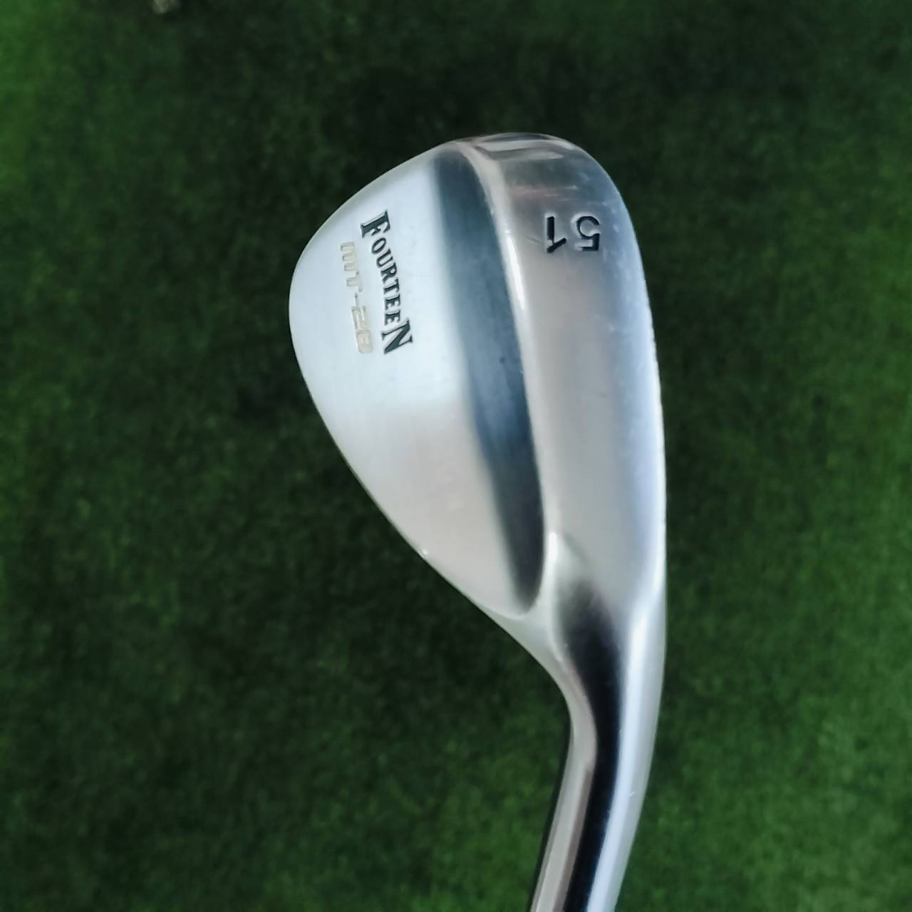 WEDGE FOURTEEN MT28 องศา 51 STANDARD BOUNCE วัสดุ FORGED ที่ดีที่สุดของญี่ปุ่น นุ่มนวล แม่นยำ และ ให้อัตราการสปินที่สูงมาก ตกหยุดๆ ไม้กอล์ฟพรีเมี่ยมมือสอง ของแท้ By NakaraLuxurious