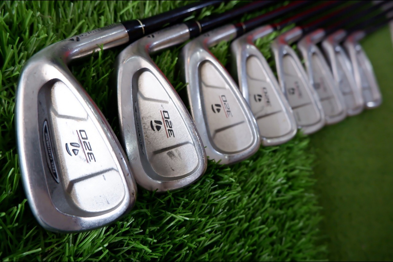 IRON SET Taylormade 320