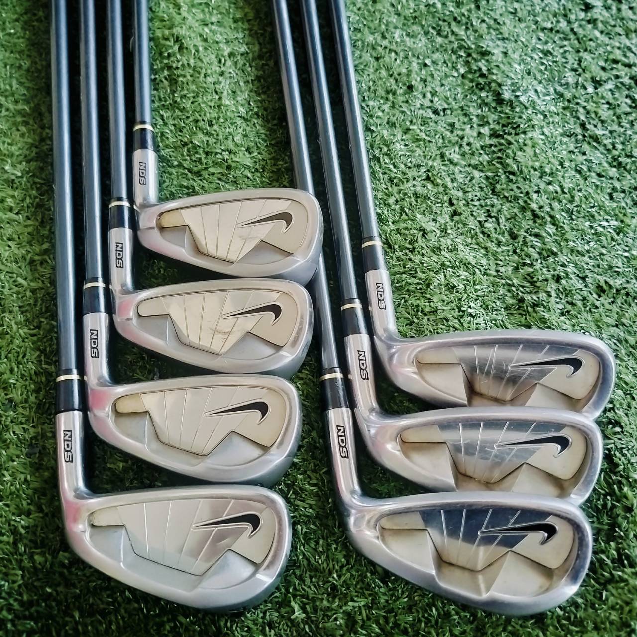 **ขาดเหล็ก 8** 🏌️ ชุดเหล็ก NIKE NDS มีเหล็ก 4 5 6 7 9 PW SW ก้านกราไฟต์ FUJIKURA FLEX R สภาพสวยมาก เดิมๆเลยครับ ไม้กอล์ฟพรีเมี่ยมมือสอง ของแท้ By NakaraLuxurious