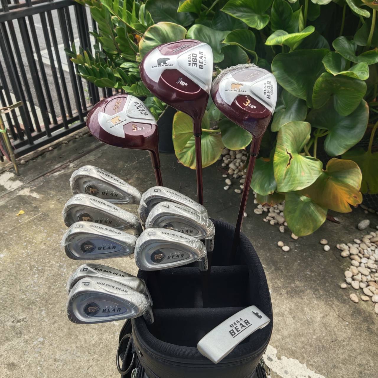 ไม้กอล์ฟครบชุด GOLDEN BEAR MEGA BEAR หมีทองผู้ยิ่งใหญ่แห่งวงการกอล์ฟ