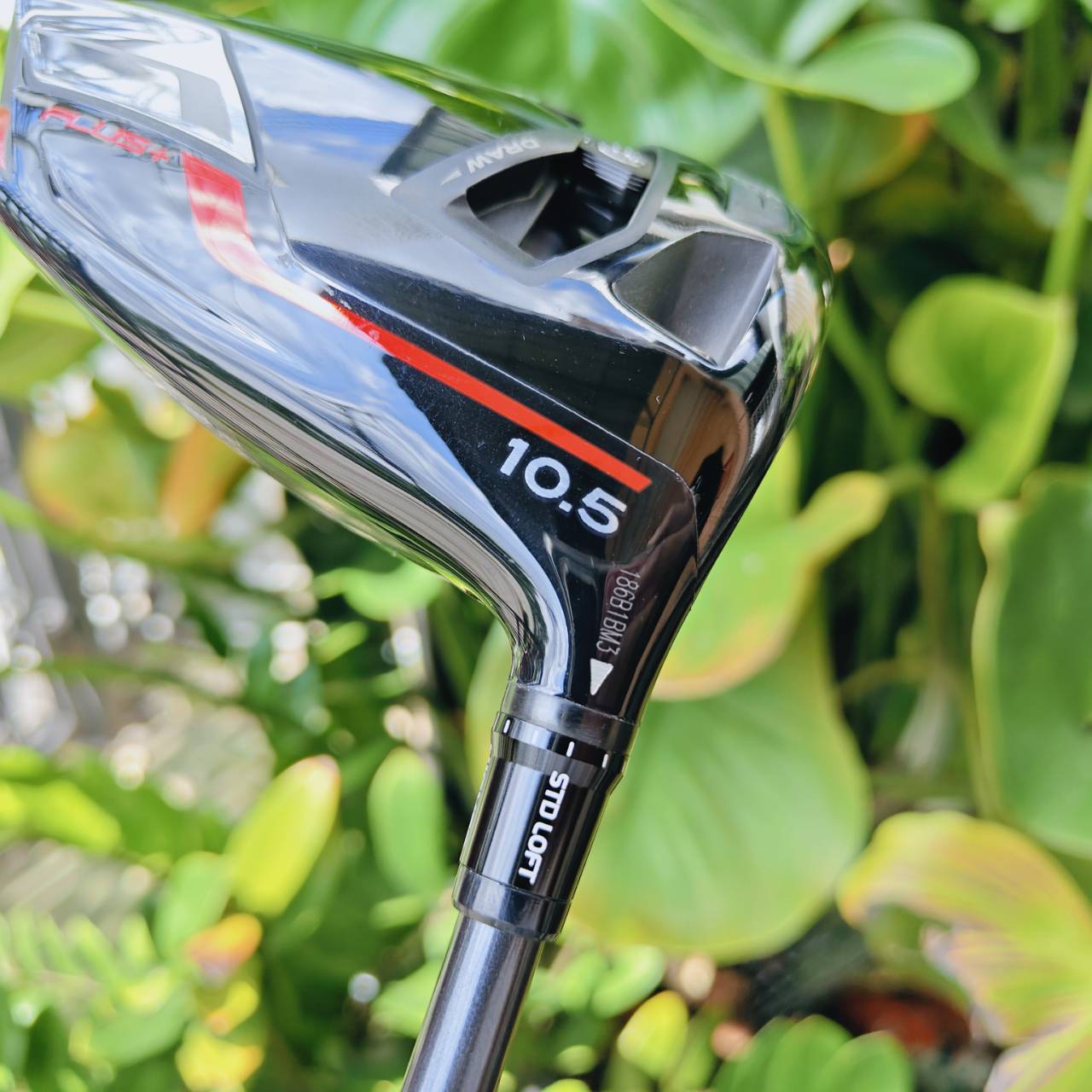 TaylorMade Stealth PLUS+ ระดับท็อปในตระกูล Stealth เทคโนโลยีแห่งยุค “Carbonwood” มอบพลังทุกช็อต