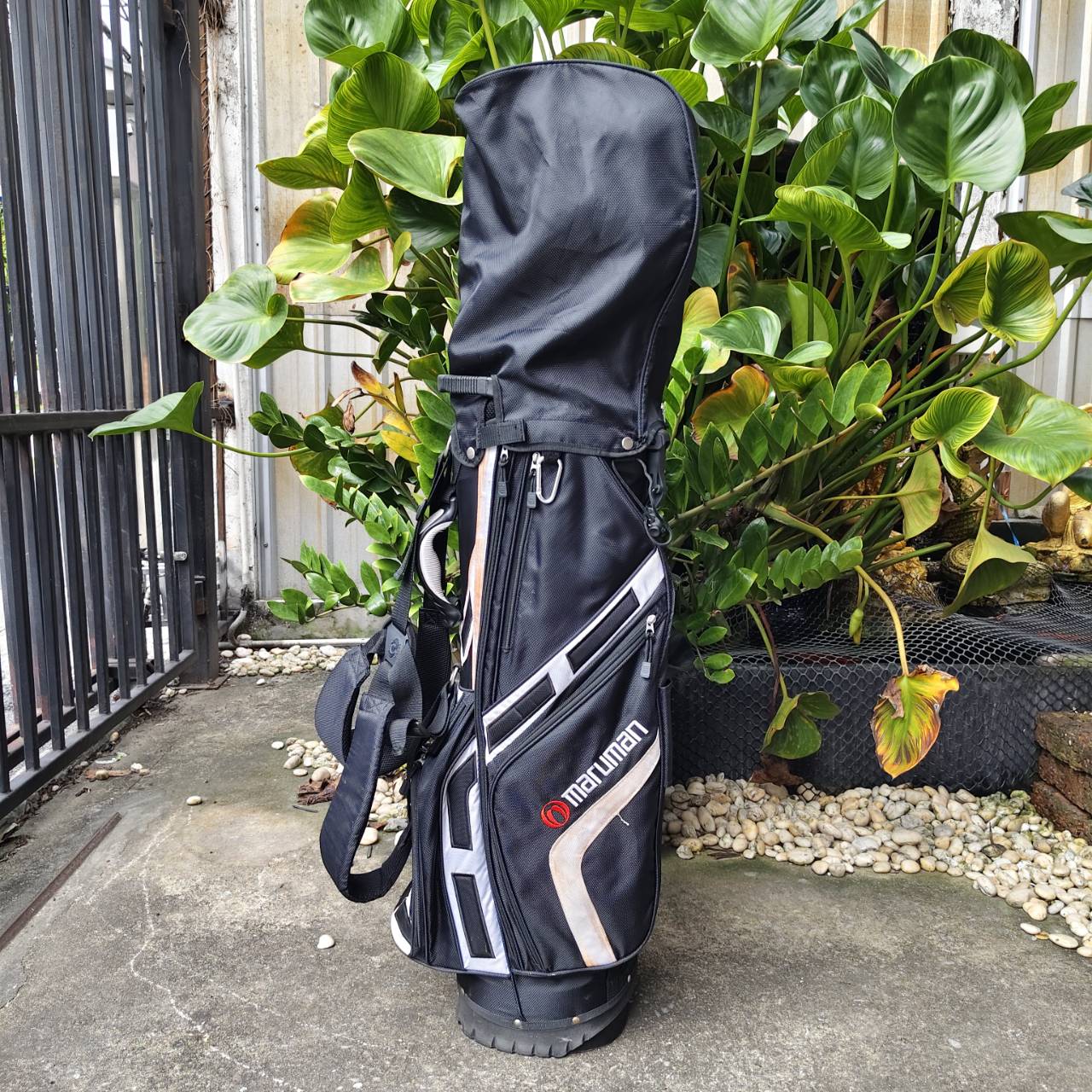 ถุงกอล์ฟ MARUMAN แบบมีขาตั้ง – เบา แข็งแรง พรีเมี่ยมญี่ปุ่น!