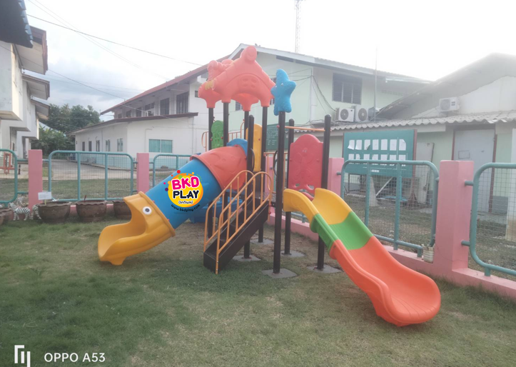 เครื่องเล่นสนามกลางแจ้ง-ในร่ม, ชุดปลาดาวหรรษา สนามเด็กเล่น ,เครื่องเล่นสนามกลางแจ้งในร่มราคาถูก, เครื่องเล่นสนามปฐมวัย, playground, outdoorplayground ครุภัณฑ์สนามเด็กเล่น, สพฐ,โครงการโรงเรียนประชารัฐ