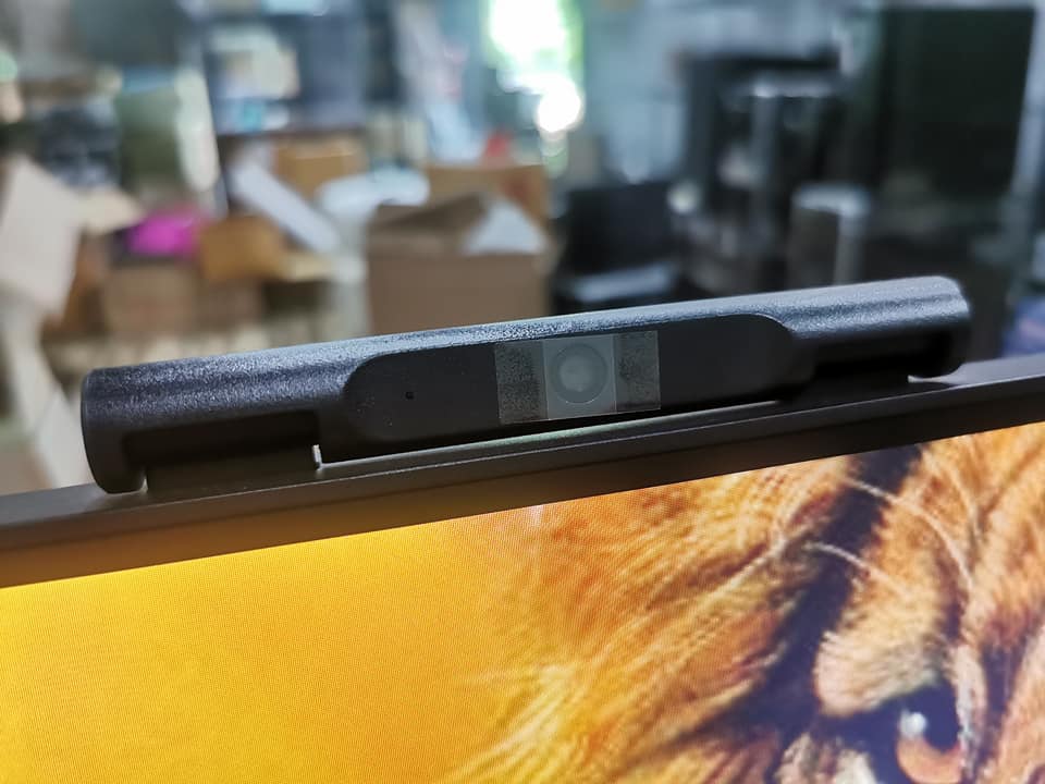 คอมพิวเตอร์ออลอินวัน All in one Lenovo ThinkCentre V410z - 21.5 inch CPU i3-7100T Ram 8 GB HDD 1 TB