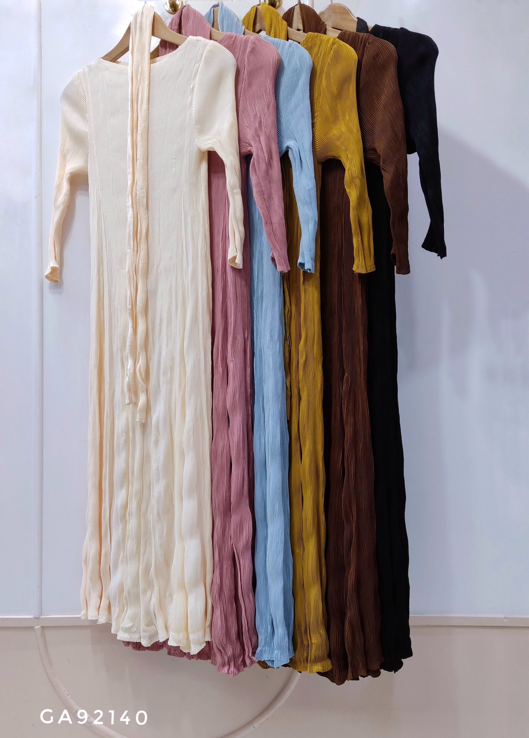 2MUAY รุ่น GA92140 เดรสอัดพลีท LONG SLEEVE CRINKLE PLEATED DRESS 6 สี FREE SIZE