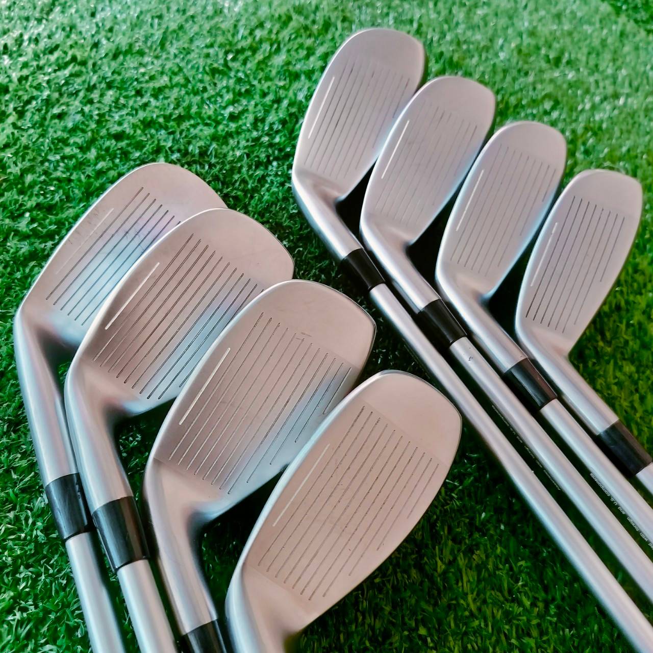 ชุดเหล็ก BEN HOGAN A.H.S. มีเหล็ก 4-9 เเละ PW SW ก้าน APEX EDGE FLEX เป็นสุดยอดชุดเหล็กที่ช่วยอย่างมาก สำหรับท่านที่ไม่มีเวลาฝึกซ้อมมาก เป็นหัว HYBRID ทั้งชุด ไม้กอล์ฟมือสอง ของแท้ BY NakaraLuxurious