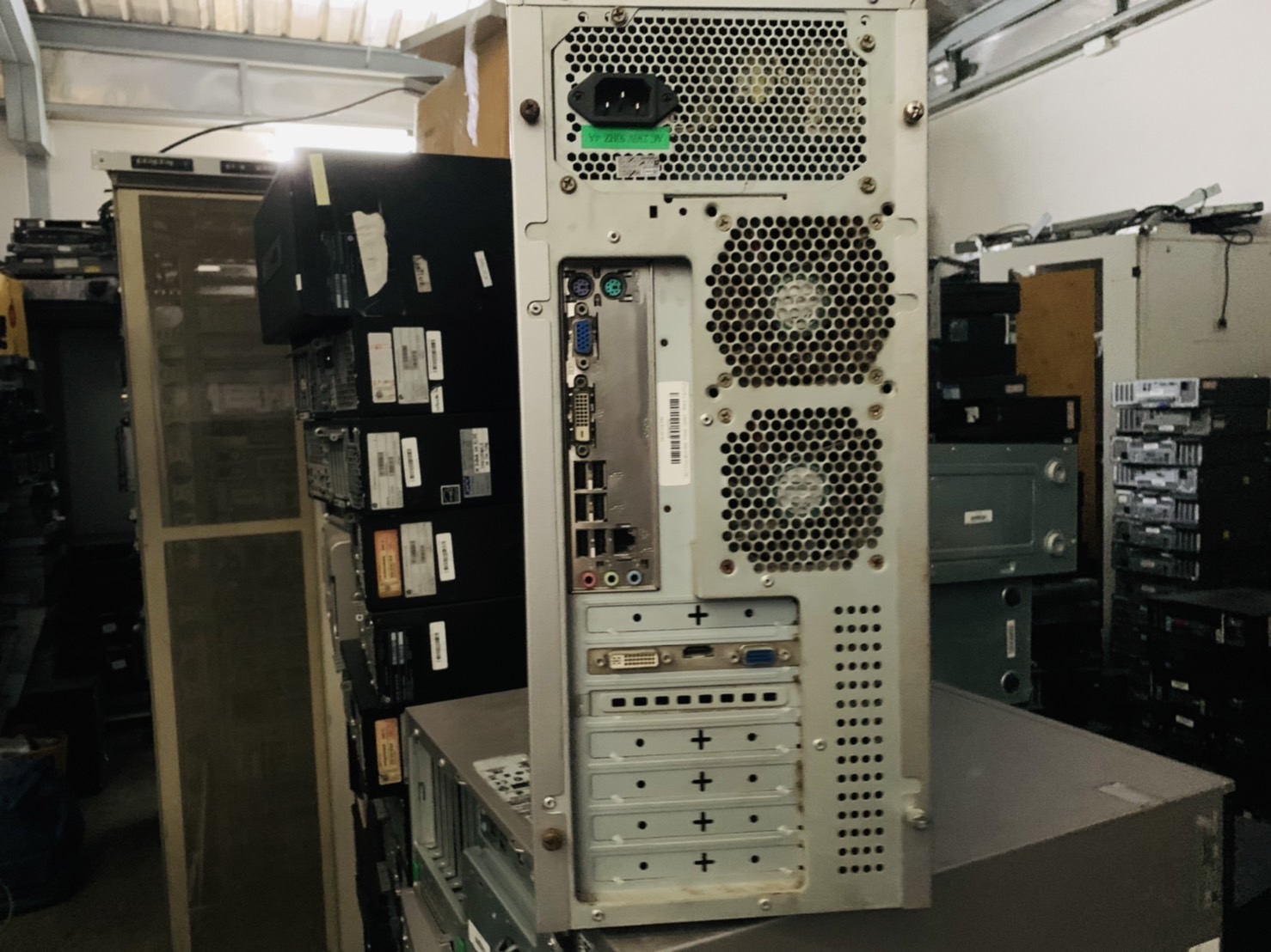 Pc ประกอบ Delux คอมพิวเตอร์ตั้งโต๊ะ AMD Athlon llX4 Ram 2 GB NO HDD VGA 1 GB