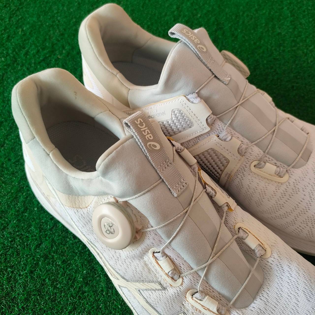 รองเท้ากอล์ฟ ASICS DYNAMIS มือสอง ปุ่มหมุน BOA ใส่เข้าออกได้อย่างสะดวก ขนาดไชส์ US 10 EURO 44 CM 28. UK 9 มาพร้อมกล่องใส่รองเท้า มือสอง ของแท้ BY NakaraLuxurious