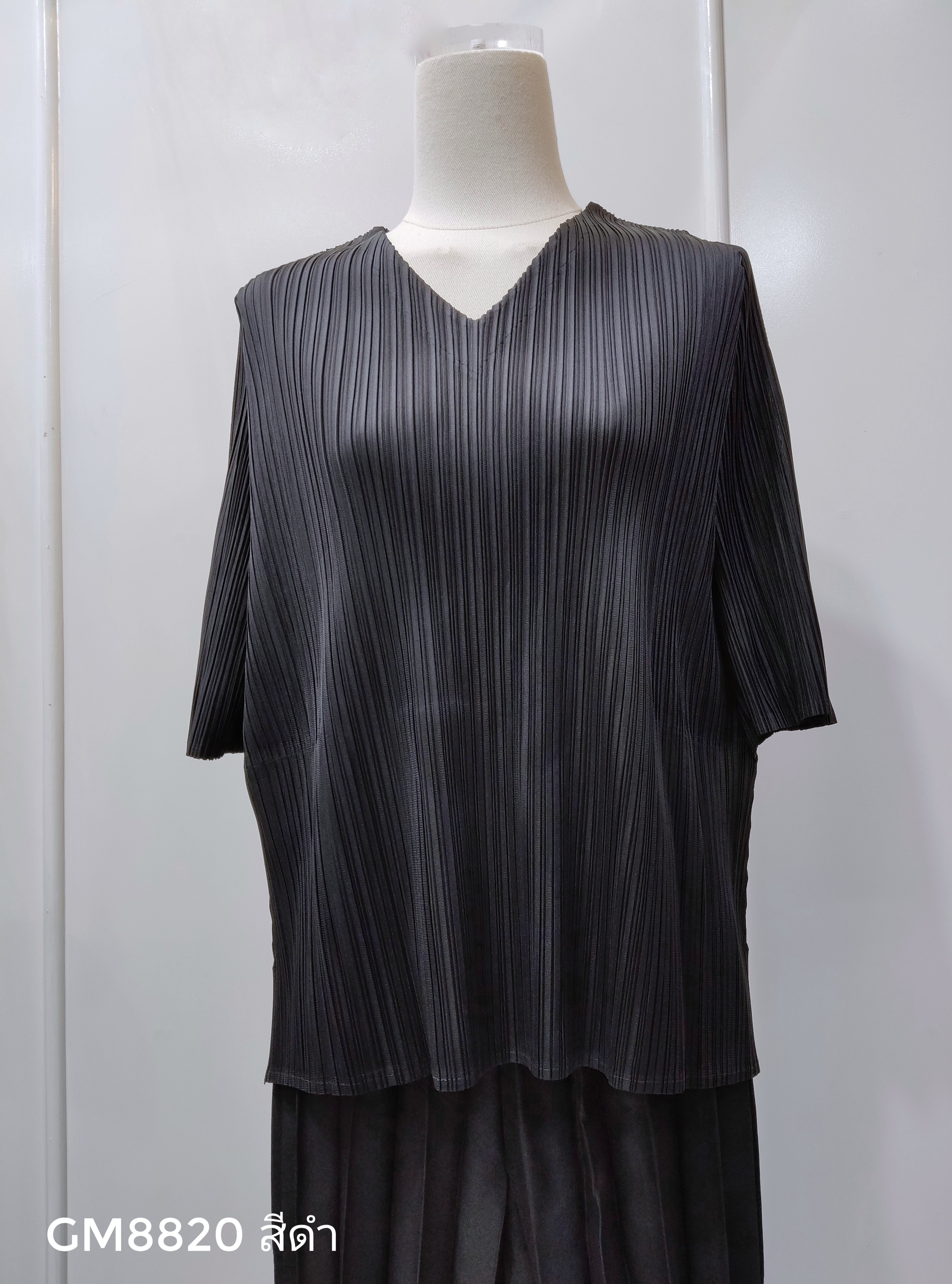 อกถึง42! 2MUAY GM8820 เสื้ออัดพลีทคอวีแขนสั้น ผ่าชายข้าง V NECK SHORT SLEEVE PLEATED TOP 15 สี FREE SIZE