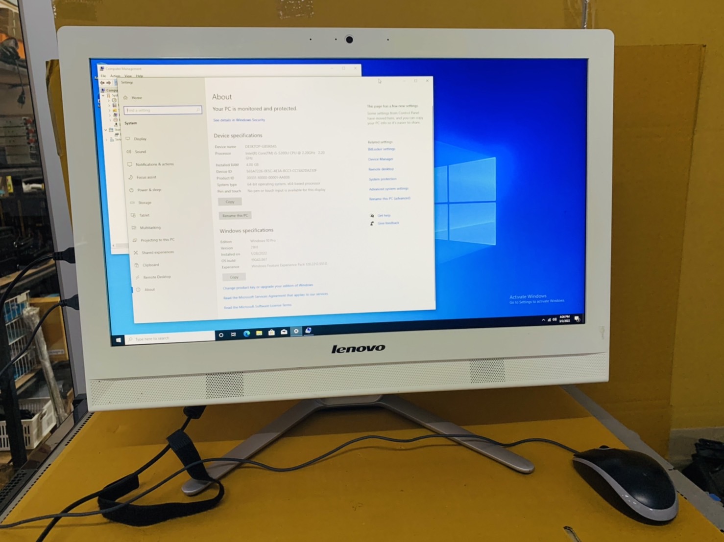 All in one Lenovo Idea C40-30 - 21.5 inch Wide