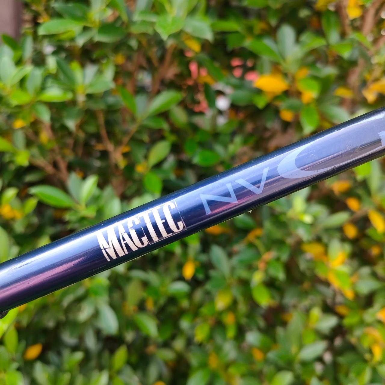 DRIVER MACTEC NVG ก้าน QUADRA ACTION FLEX R องศา 11 ตัวนี้หน้าเด้งมาก ตีไกล พรีเมี่ยมญี่ปุ่น ลูกลอยง่าย และมีน้ำหนักเบามากครับ