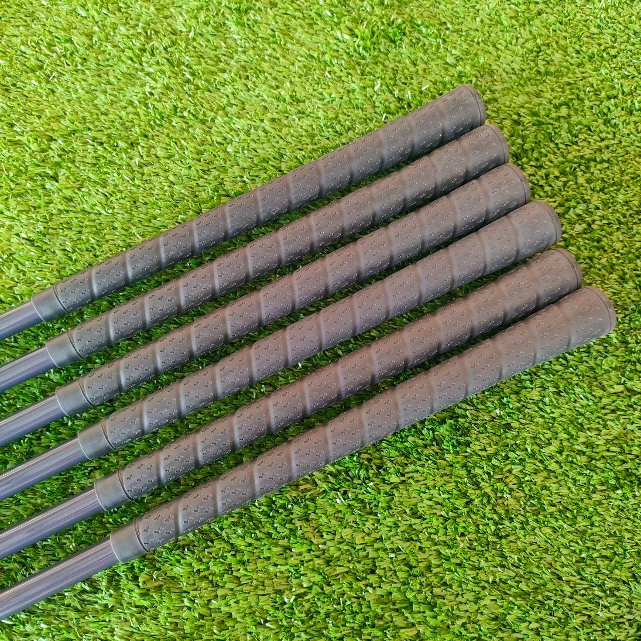 ** ไม้กอล์ฟสำหรับผู้หญิง** ชุดเหล็ก FILA PERUGIA มีเหล็ก5-9 เเละ PW SW **ขาดเหล็ก 7 ค่ะ ** ก้าน FILA FLEX L ของ FILA แท้ ตีดีมาก ไม้กอล์ฟมือสอง ของแท้ BY NakaraLuxurious