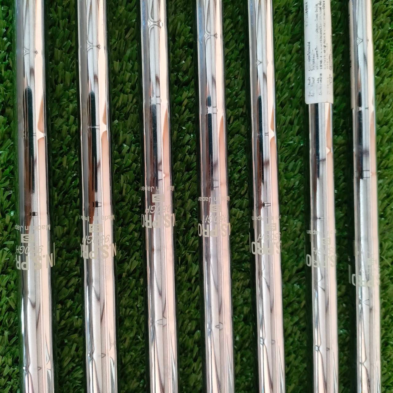 ชุดเหล็ก TITLEIST AP1 716 มีเหล็ก 5-9 เเละ PW SW ก้าน N.S.PRO 950 GH FLEX S สุดนี้สภาพสวยเดิม กริพใส่ GOLF PRIDE รุ่น กึ่งผ้าใบ ชิ้นละ 690 บาท ตอนนี้ ใบสภาพสวยมาก ก้านก็ดีมากทั้งชุด ตัว MADE IN JAPAN รุ่น 716 ตีดีมากกก ราคานี้ถูกที่สุดแน่นอน จองด่วนที่สุด