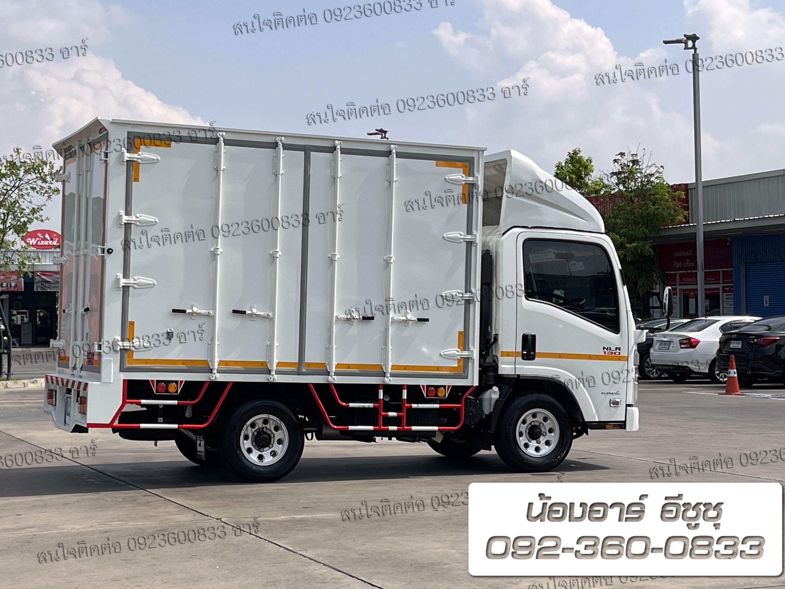 4 ล้อ ISUZU NLR130 แรงม้า ตู้ 6 บาน เปิดรอบคัน