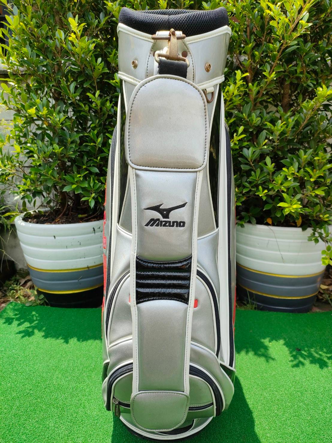 ถุงกอล์ฟ MIZUNO แท้ติดโลโก้ ISUZU มือสอง