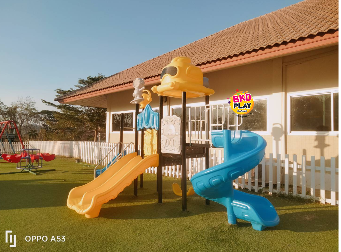 เครื่องเล่นสนามกลางแจ้ง,ชุดการ์ตูนท่องโลก สไลเดอร์ใหญ่, ของเล่น,ครุภัณฑ์สนามเด็กเล่น, สพฐ,โครงการโรงเรียนประชารัฐ ทำงบประมาณ70,000 บาท