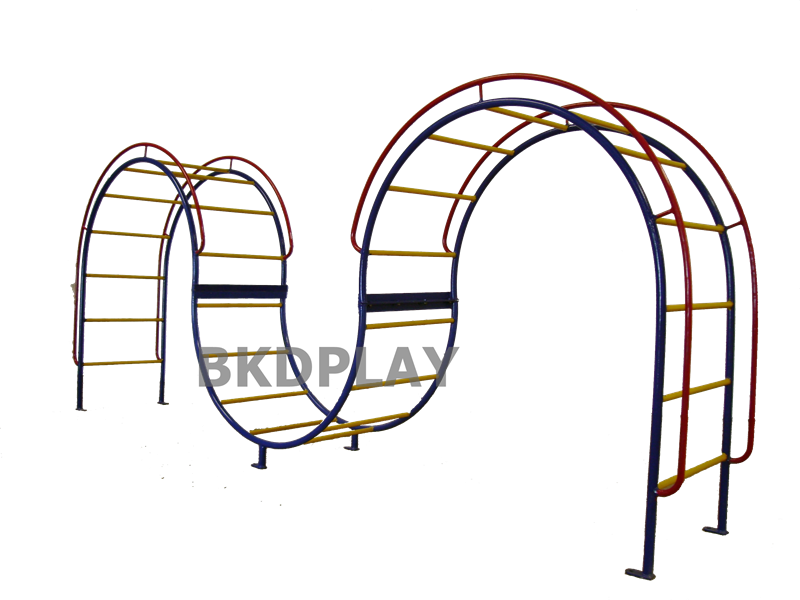 เครื่องเล่นสนาม กลางแจ้ง เหล็ก ชุดอุปกรณ์ ปีนป่ายตัว M Outdoor Playground, ราคาโรงงาน สินค้าสั่งผลิต 10-20 วัน