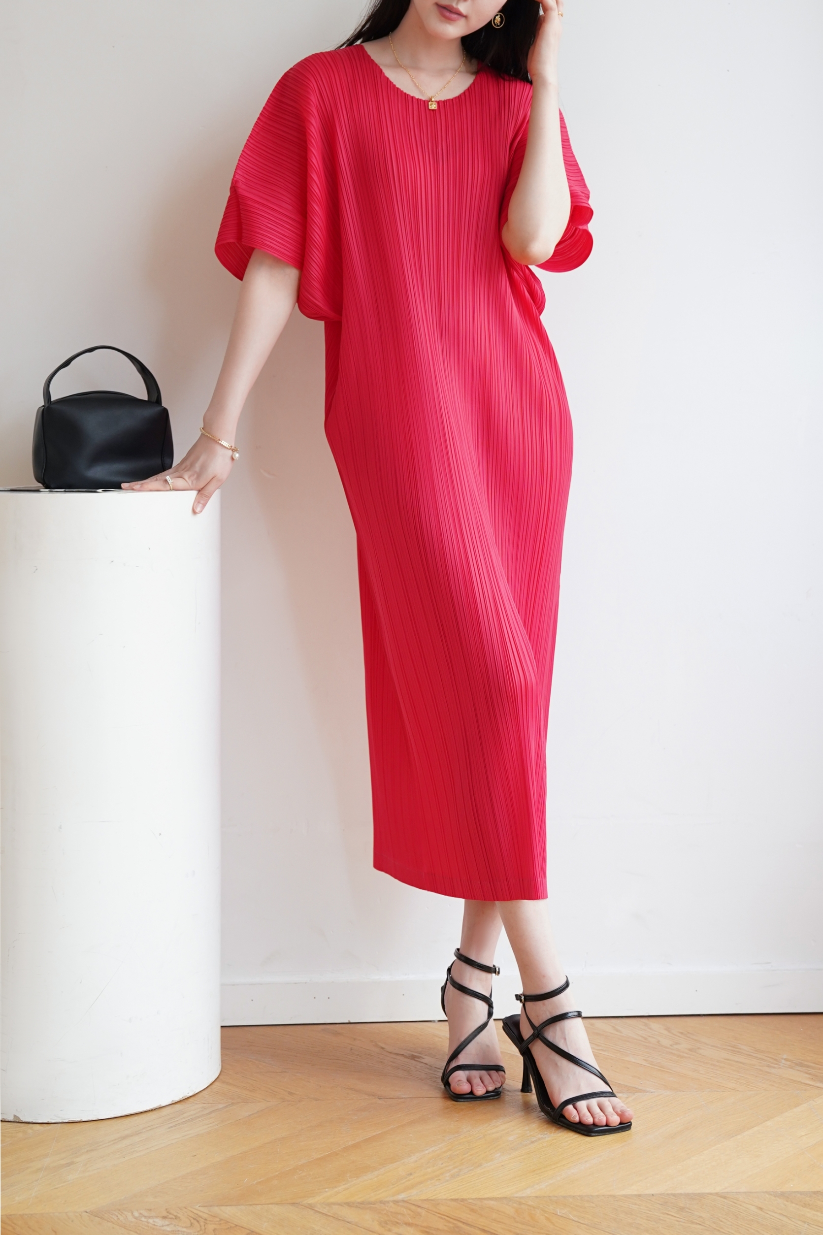 2MUAY รุ่น GJO1408 เดรสพลีทคุณภาพ SHORT SLEEVE V NECK PLEATED DRESS 10 สี FREE SIZE