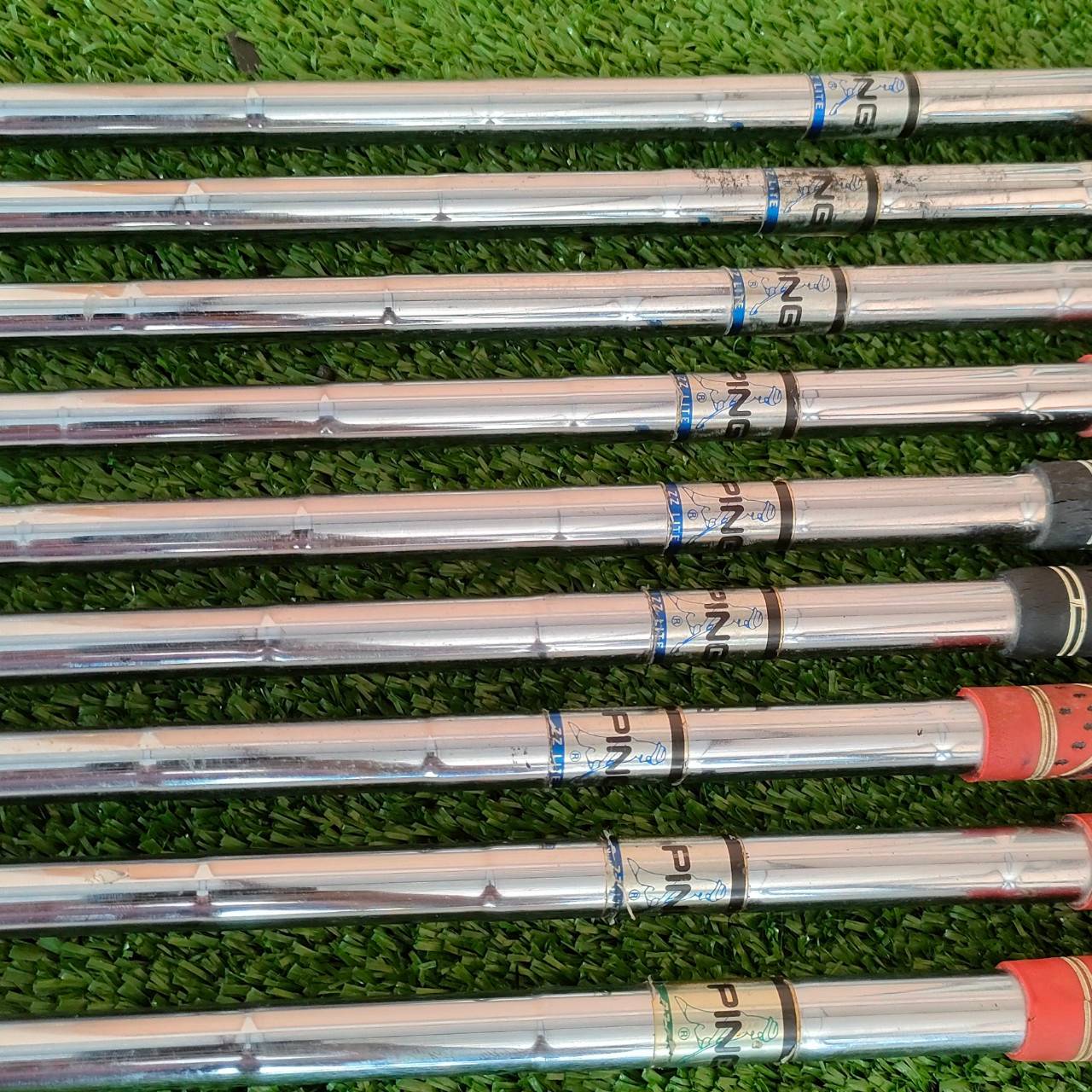 ชุดเหล็ก PING EYE2 จุดดำ มีเหล็ก 2 - 9 เเละ PW SW *** ขาดเหล็ก 8 *** ก้าน PING เดิมๆเลยครับ