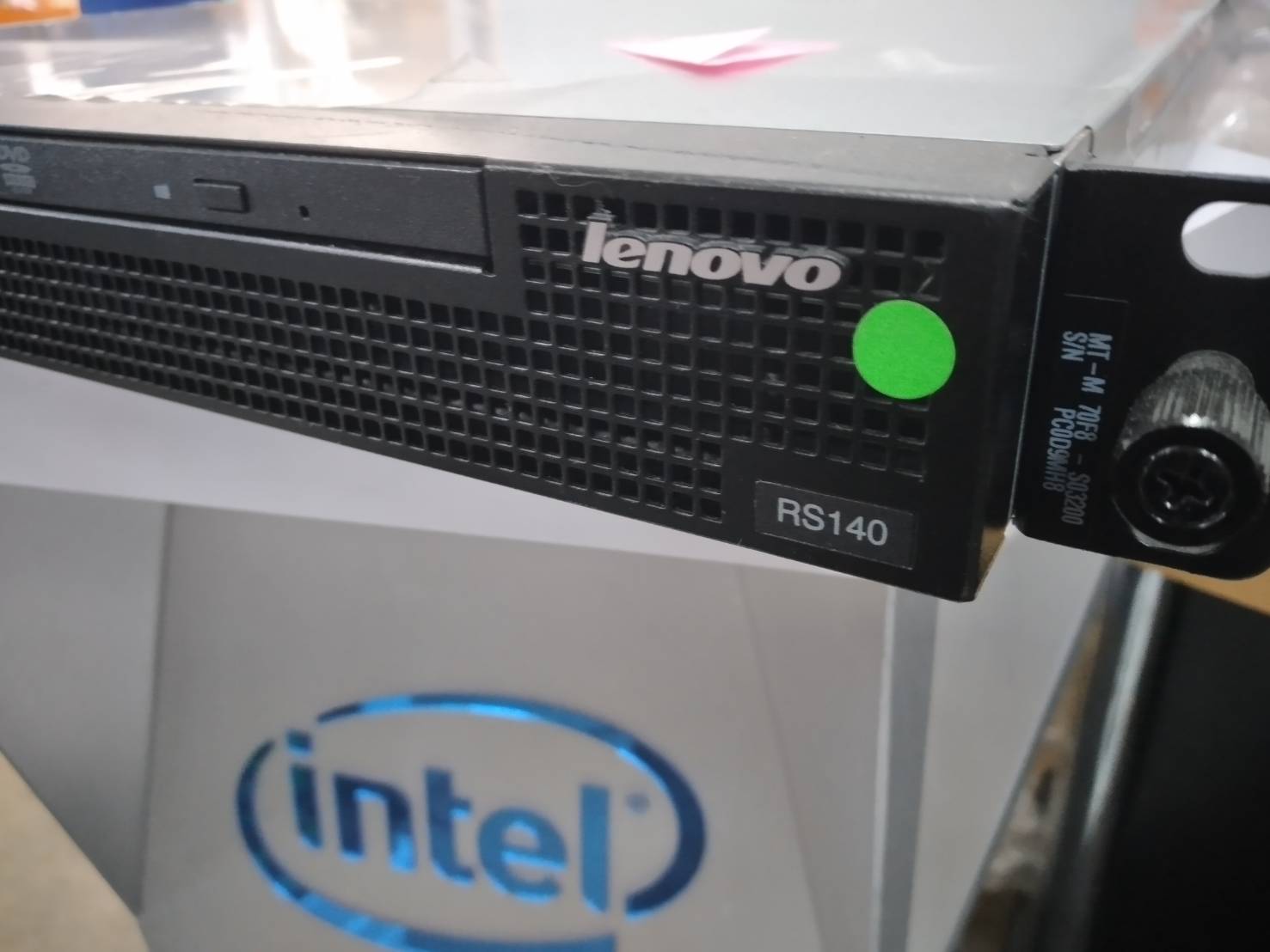 Server Lenovo Rs140 ราคาดี เสียงเงียบ ประหยัดไฟ