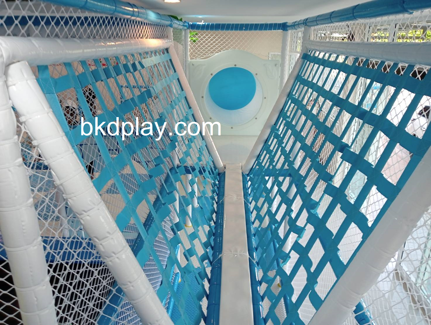 ห้องบอล ชุด สวนสนุกเพนกวิน ,บ้านบอลเด็ก,สวนสนุกเด็ก เครื่องเล่นสนามในร่ม ของเล่น indoor playgroundราคาโรงงาน รับทำบ้านบอลในห้าง มุมเด็ก kidzone