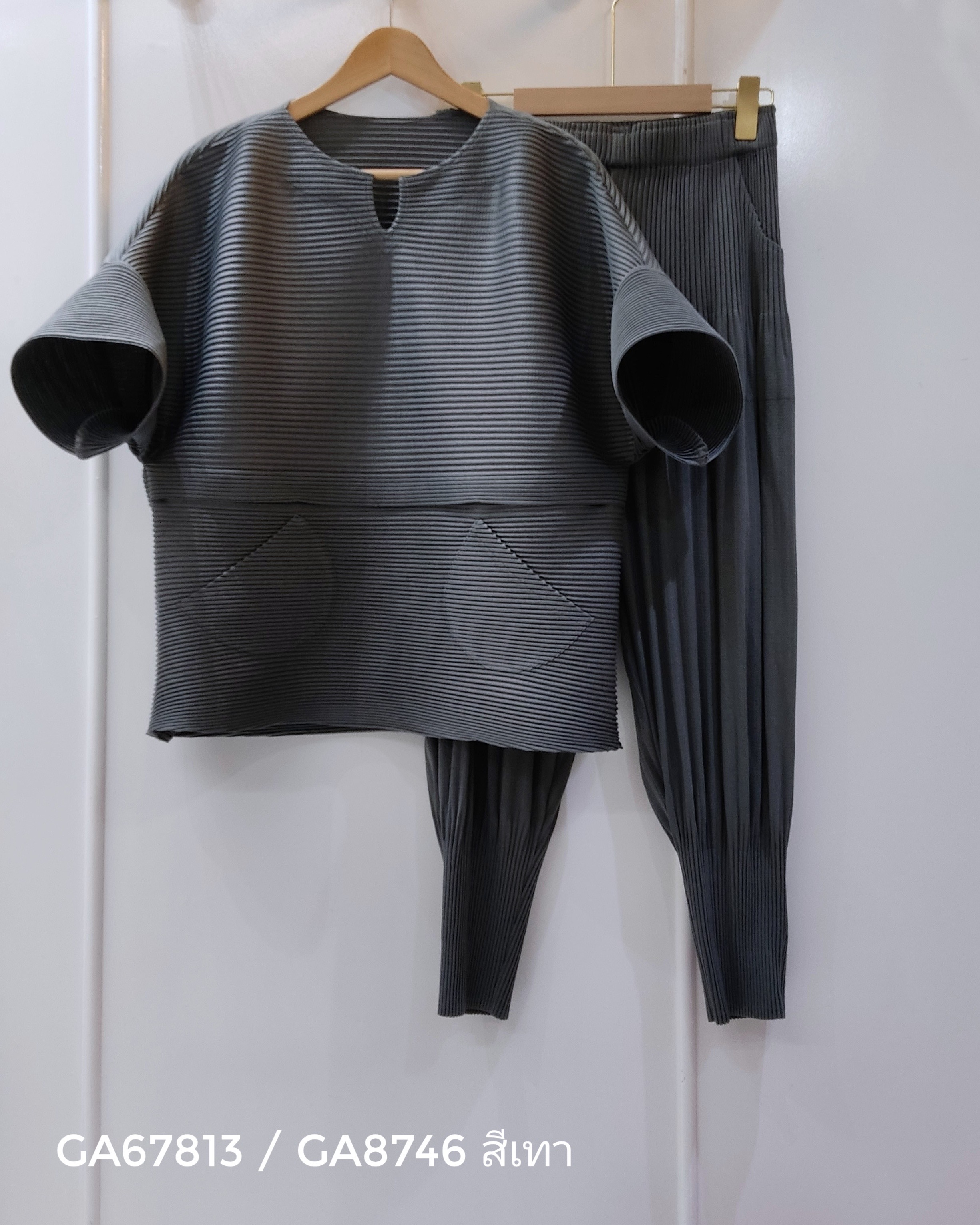 2MUAY รุ่น GA67813 / GA8746 THICK HORIZONTAL PLEATED SET 8 สี FREE SIZE