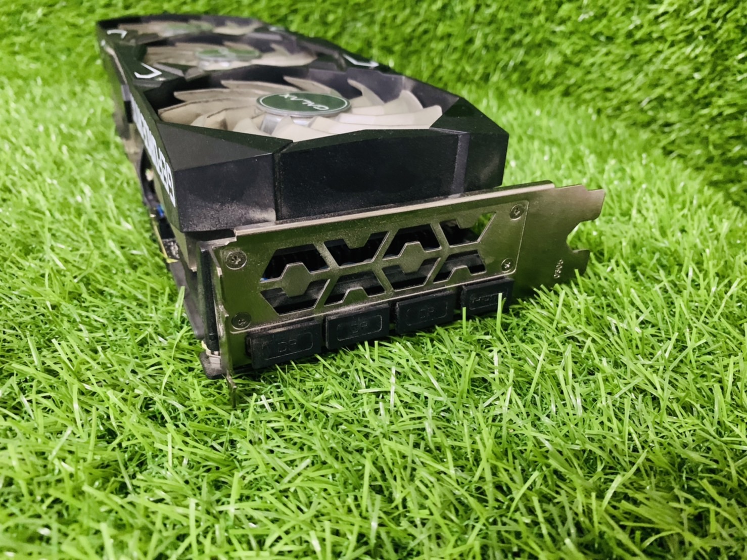 กราฟิกการ์ด การ์ดจอ Galaxy RTX3090 SG 24GB GDDR6 ประกันศูนย์ 12/2023