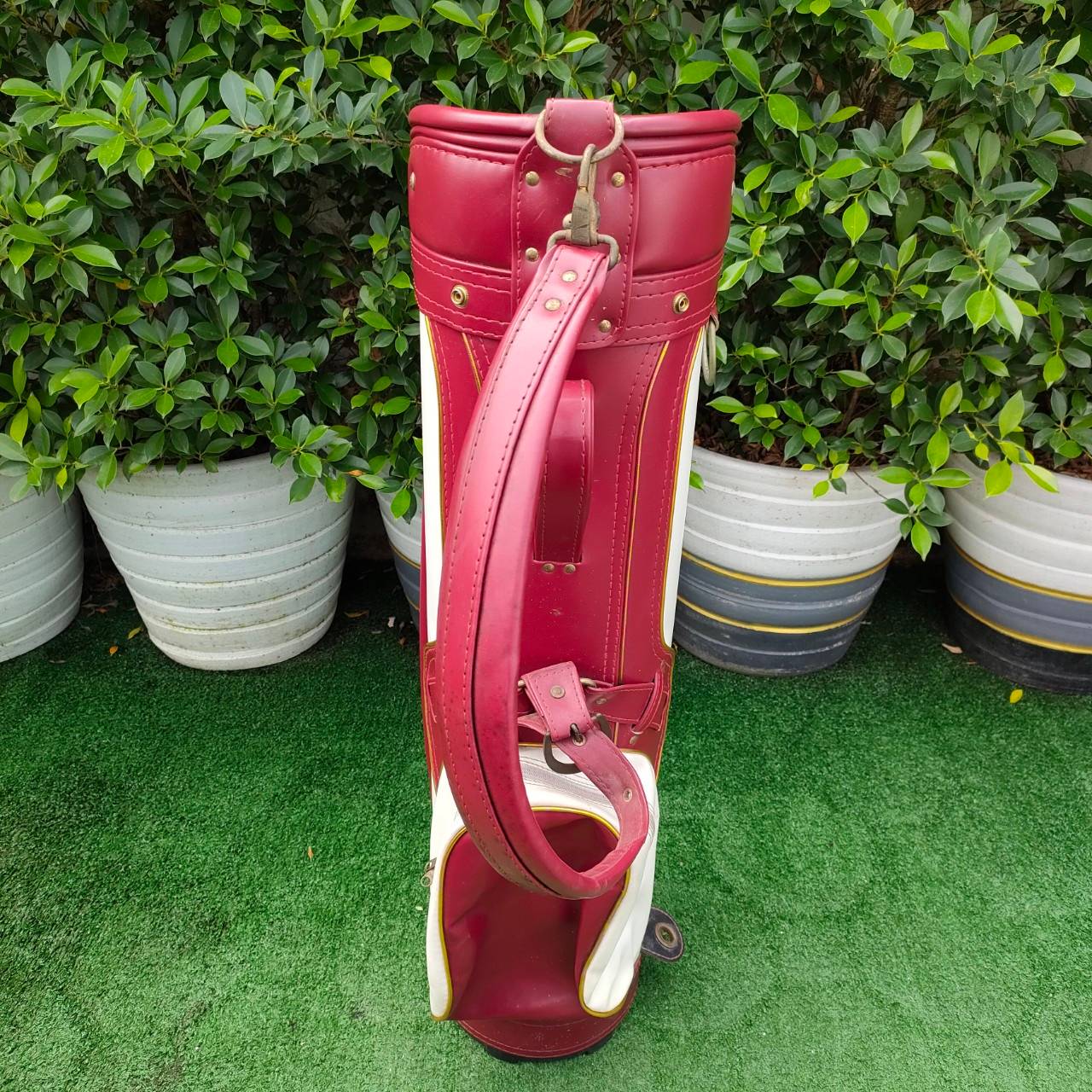 ถุงกอล์ฟหนังแท้ มือสอง วิทเทจ สวย .