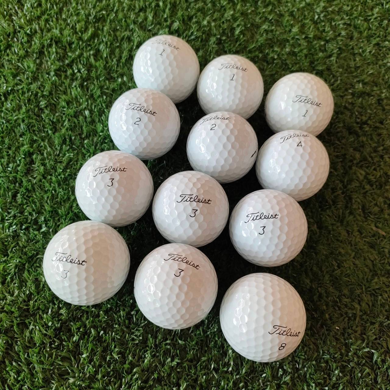 **ราคาต่อโหล ได้ทั้งหมด** ลูกกอล์ฟ TITLELIST PROV1 มาพร้อมกล่อง **ขายเป็นมือสอง** เพราะใช้งานบางลูก เอาไปซ้อมพัตต์นิดหน่อย สภาพ 98% มือสอง ของแท้ BY NakaraLuxurious