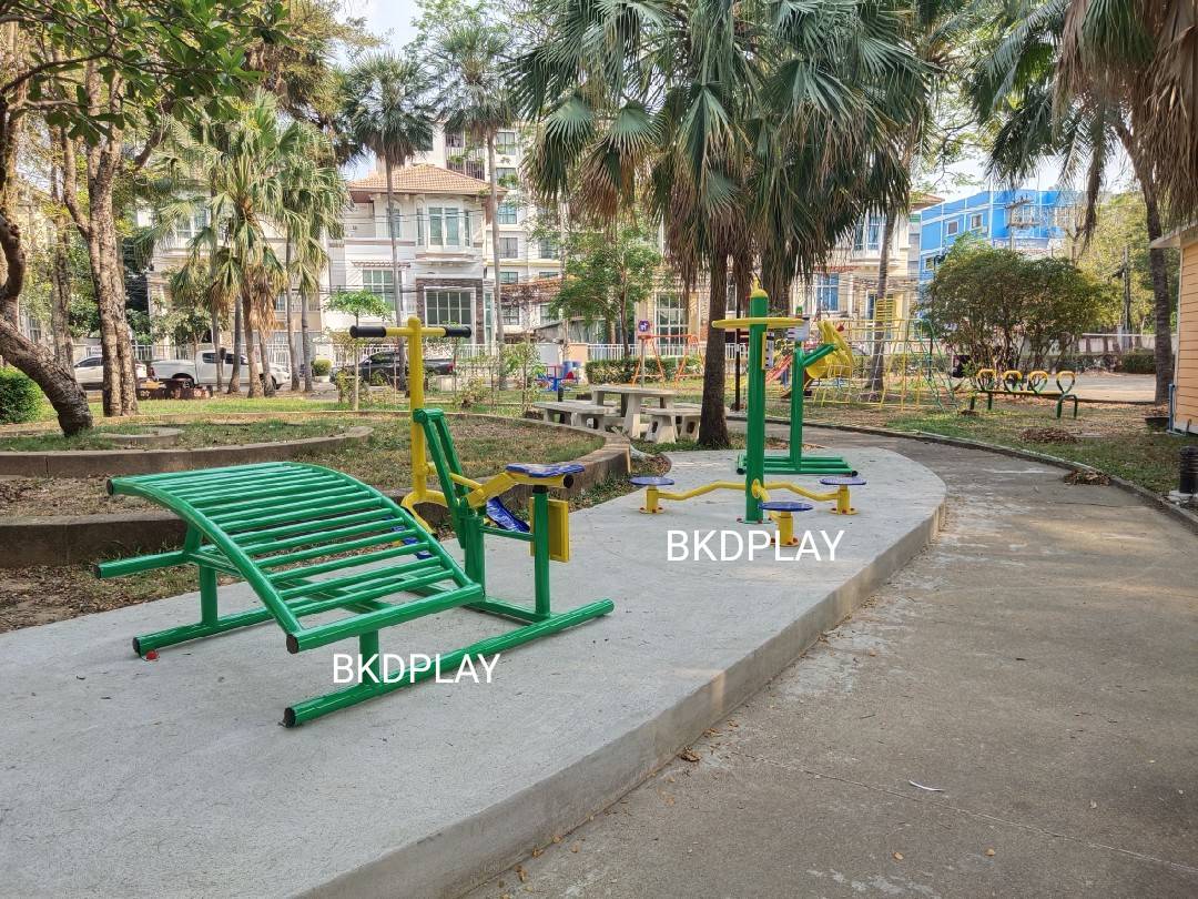 เครื่องออกกำลังกาย กลางแจ้ง ชุดอุปกรณ์ บริหารเอว สะโพก บิดเอว 3 ที่ มือจับกลม ลานกีฬา อเนกประสงค์ สนามกีฬาผลิตในไทย สั่งทำตามสีที่ต้องการได้