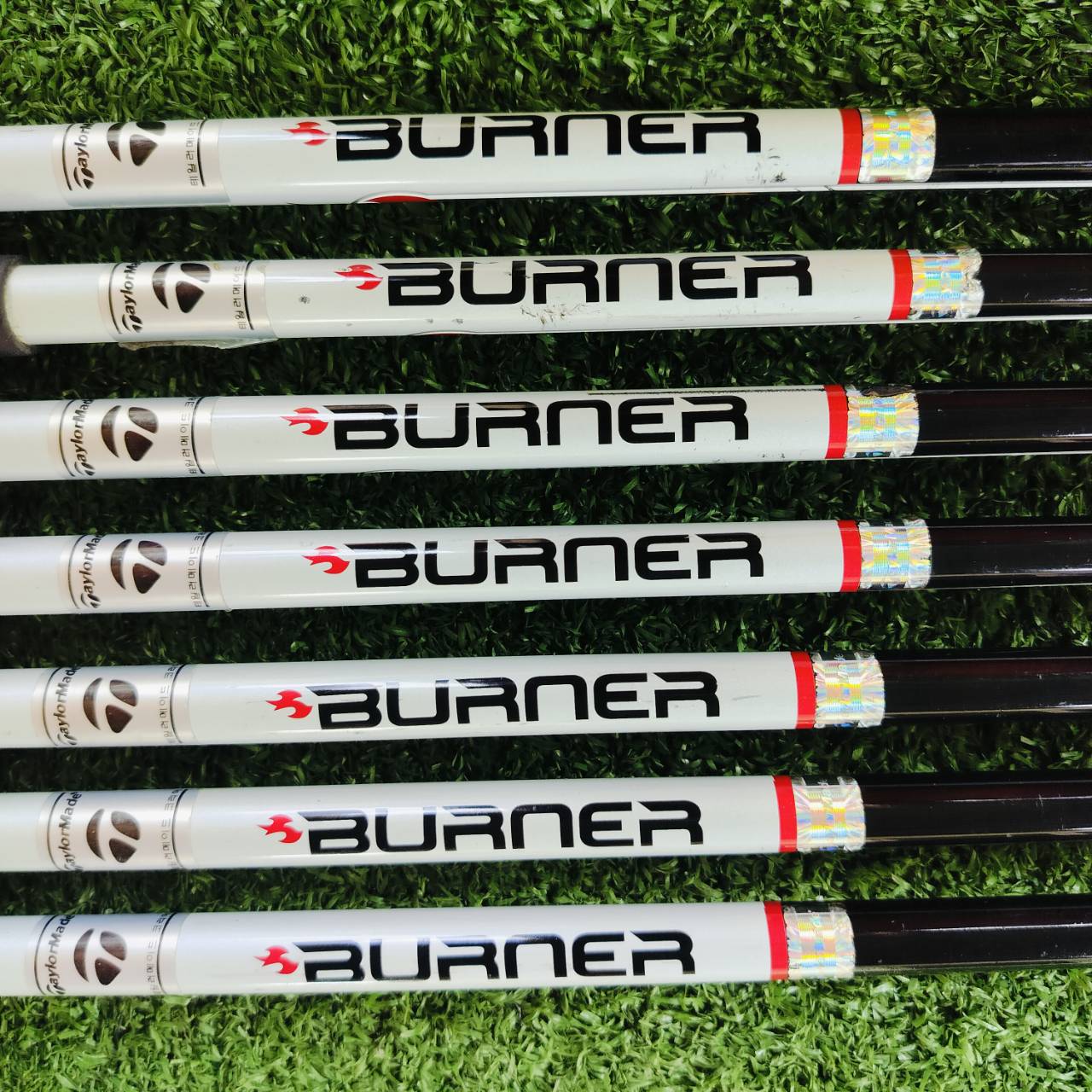 ชุดเหล็กหน้าเด้ง!!! Taylormade Burner XD หน้าเด้ง Titanium Face หายาก+++ มีแผ่นหน้าเด้งไทเทเนี่ยมชัดๆ ที่หน้าใบเหล็ก รุ่น XD เป็นตัว TOP ผลิตจากวัสดุพรีเมี่ยม ไม้กอล์ฟมือสอง ของแท้ By NakaraLuxurious