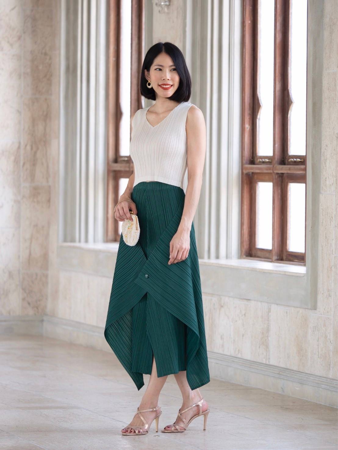 ยาว 16.5นิ้ว 2MUAY BASIC รุ่น GJO7739 SLEEVELESS V NECK CROP PLEATED TOP เสื้ออัดพลีทงานคุณภาพ เสื้อครอป 13สี FREE SIZE