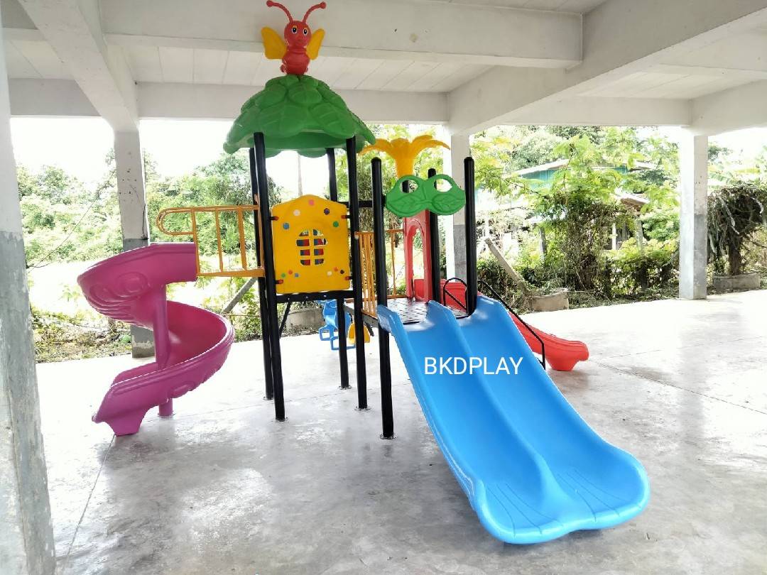 เครื่องเล่นสนามกลางแจ้ง ในร่ม ชุดแมลงปอพร้อมชิงช้า,สไลเดอร์ใหญ่ 4 ทาง,ครุภัณฑ์สนามเด็กเล่น,งบ.สพฐ,โครงการโรงเรียนประชารัฐ, เครื่องเล่นสนามระดับก่อนประถมศึกษา, งบประมาณ80,000