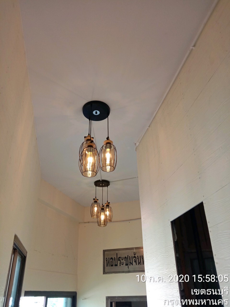 รร.วัดอินทรารามปรับปรุงห้องประชุม และสนามกีฬาในร่ม