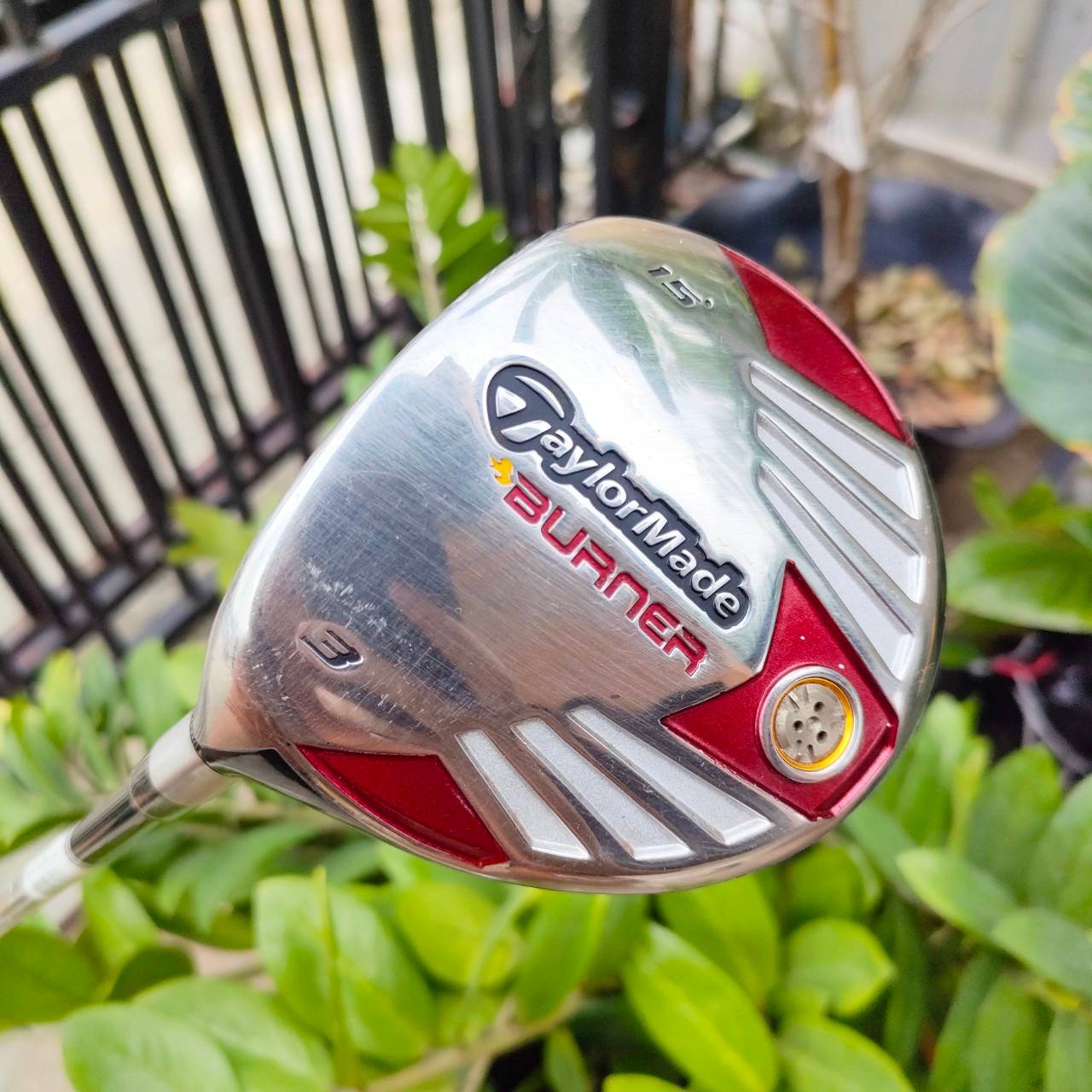 ** ไม้กอล์ฟสำหรับท่านที่ถนัดซ้าย ** FW3 TAYLORMADE BURNER องศา 15 ก้าน RE*AX SUPERFAST FLEX R กระดองเคฟล่า ดีไซน์เป็นตัว V ทำให้ชดเชยความผิดพลาดได้สูงมาก ไม้กอล์ฟมือสอง ของแท้ BY NakaraLuxurious