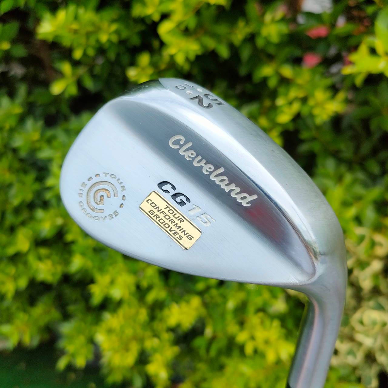 WEDGE CLEVELAND CG15 องศา 52 BOUNCE 10 ก้าน TRACTION FLEX WEDGE ร่องเป็นสี่เหลี่ยม แถมหน้ายังมี LASER MILLED ของดี CLEVELAND ต้นตำหรับ WEDGE ขนานแท้ ไม้กอล์ฟมือสอง ของแท้ BY NakaraLuxurious