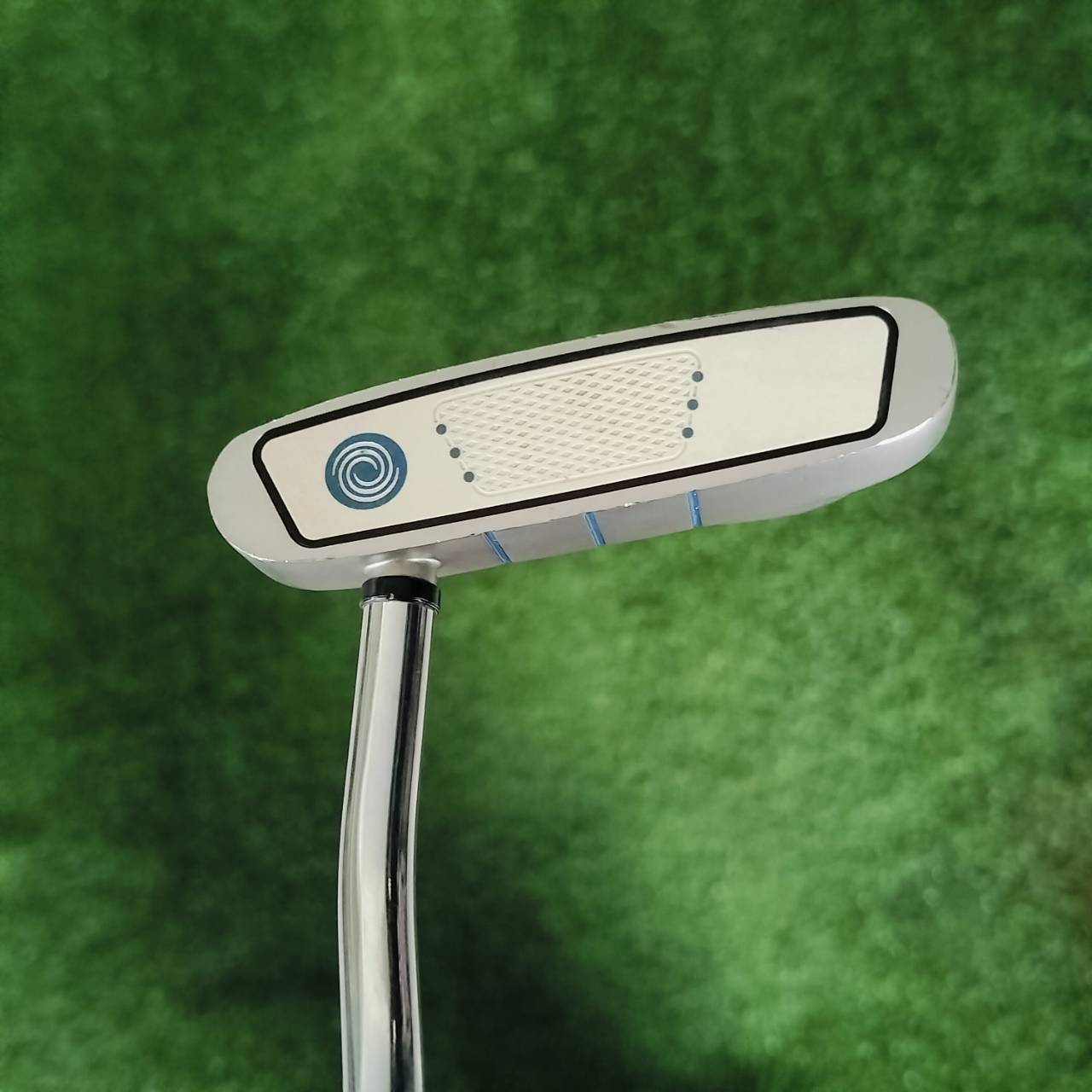 ** ไม้กอล์ฟผู้หญิง ** PUTTER ODYSSEY DIVINE LINE เป็นทรงแบบ ROSSIE ยาว 32 นิ้ว พัตเตอร์ทรงมอลเล็ตที่ชดเชยความผิดพลาดสูง ไม้กอล์ฟมือสอง ของแท้