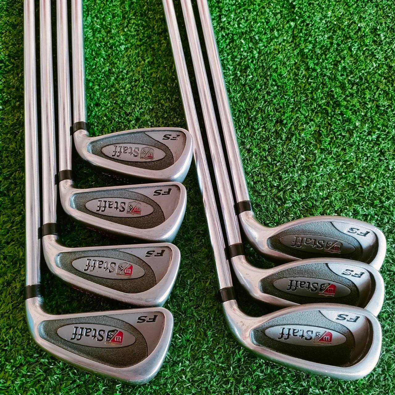 ชุดเหล็ก WILSON STAFF FS มีเหล็ก 3-9 เเละ PW SW ** ชุดนี้ ขาดเหล็ก 5 เเละ 8 ** เป็นก้านอ้วนชนิดพิเศษโดยเฉพาะ!! ไม้กอล์ฟมือสอง ของแท้ BY NakaraLuxurious
