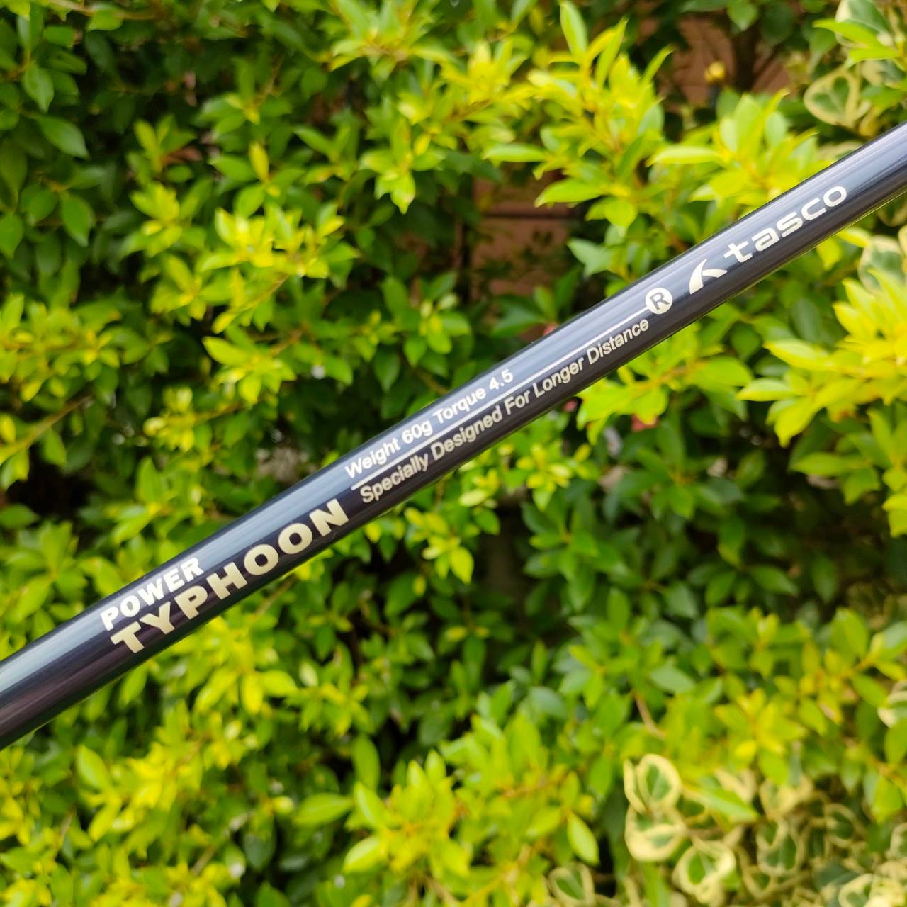 HYBRID POWER TYPHOON 33 ก้าน POWER TYPHOON FLEX R เป็น HYBRID ที่คนตามหากันต่อเนื่อง!!! ยอดนิยม มีเอกลักษ์ ตีแม่นมาก!! ไม้กอล์ฟมือสอง ของแท้ BY NakaraLuxurious