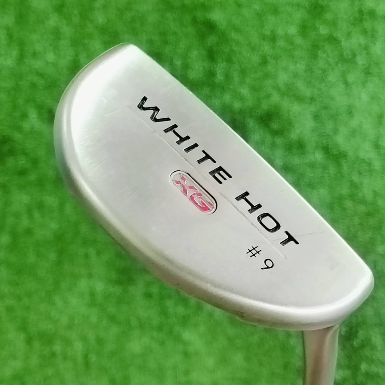 PUTTER ODYSSEY WHITE HOT XG #9 ความยาว 34 นิ้ว กริพใส่ของ CAMERON หน้า XG มีความพิเศษ คือทั้งคงความนุ่มนวล ไม้กอล์ฟพรีเมี่ยมมือสอง ของแท้ By NakaraLuxurious