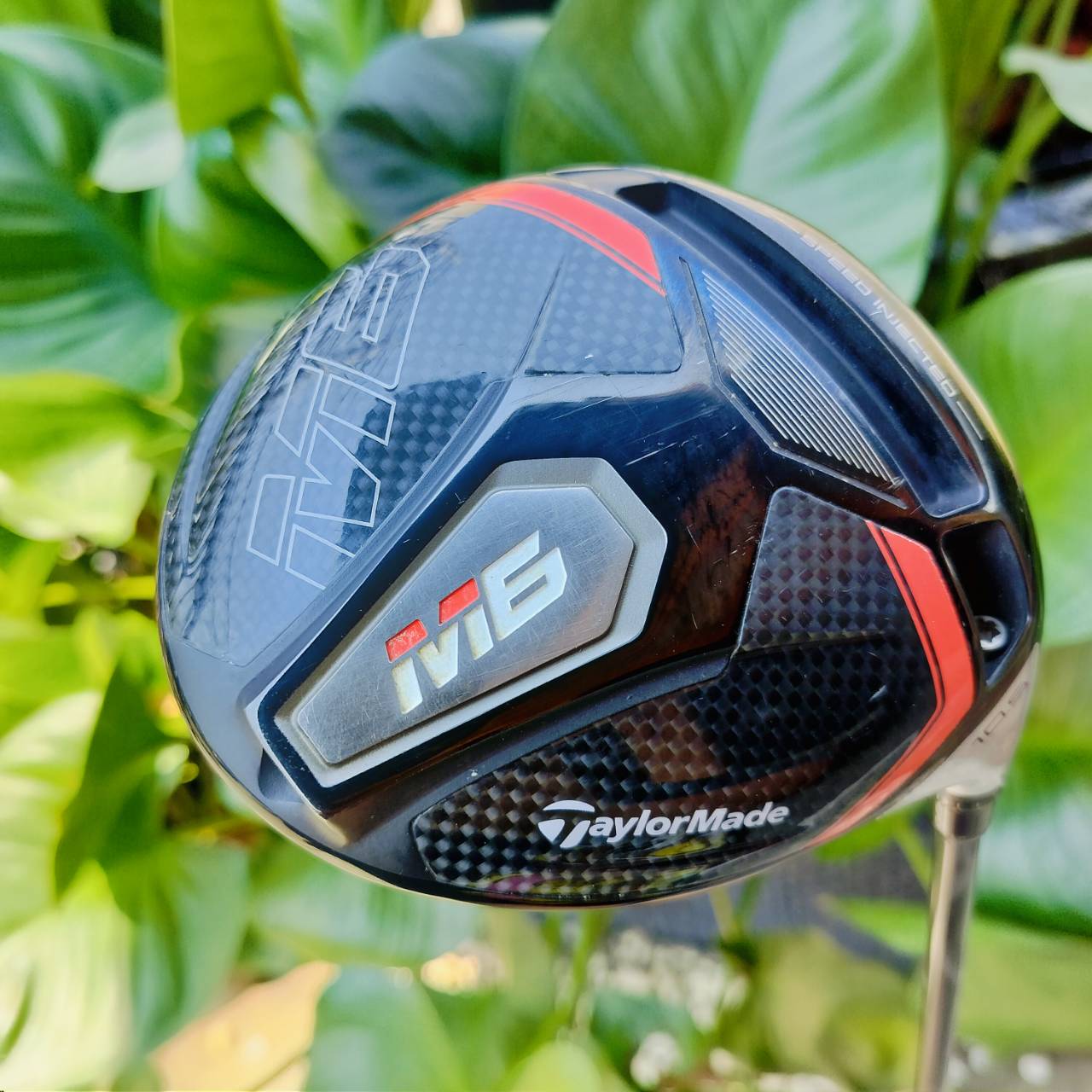Driver Taylormade M6 องศา 10.5 มี COVER แท้เดิม กริพ IOMIC JAPAN ก้าน FUJIKURA SPEEDER569 EVOLUTION IV FLEX S .ออกแบบหน้าไม้พิเศษสุด ไม้กอล์ฟพรีเมี่ยมมือสอง ของแท้ By NakaraLuxurious