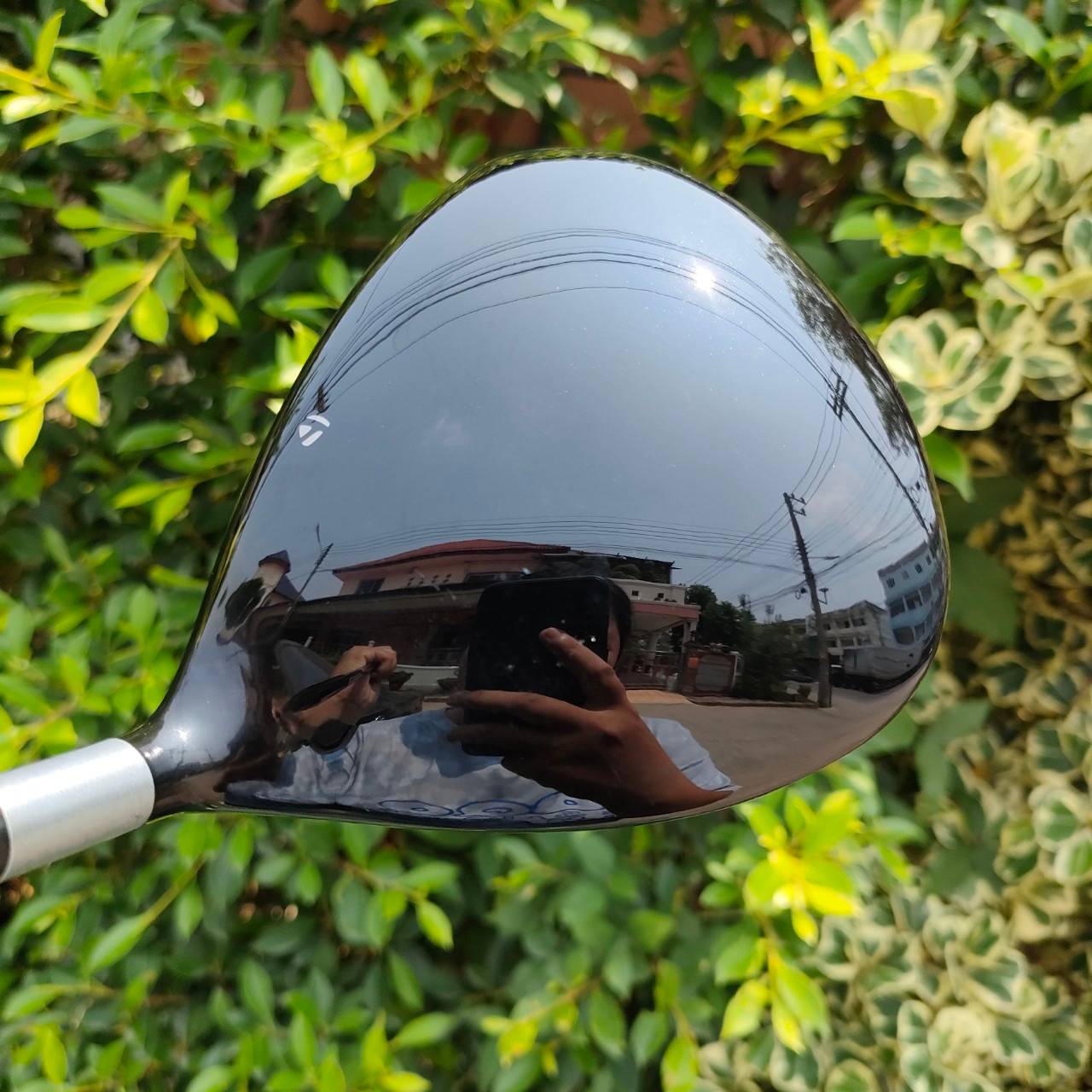 DRIVER TAYLORMADE r7 LIMITED องศา 10.5 ก้าน MATRIX OZIK XCON-5 FLEX R ตัว LIMITED ตีไกลพิเศษ เน้นตีแบบสบายๆ ก้านดีมากๆ วงสวิงไม่ต้องแรง ก็ไกลแบบจัดๆ สามเหลี่ยมออกด้านหลัง ทำให้ตีไกล ไกลกว่า CGB MAX เยอะเลยครับ