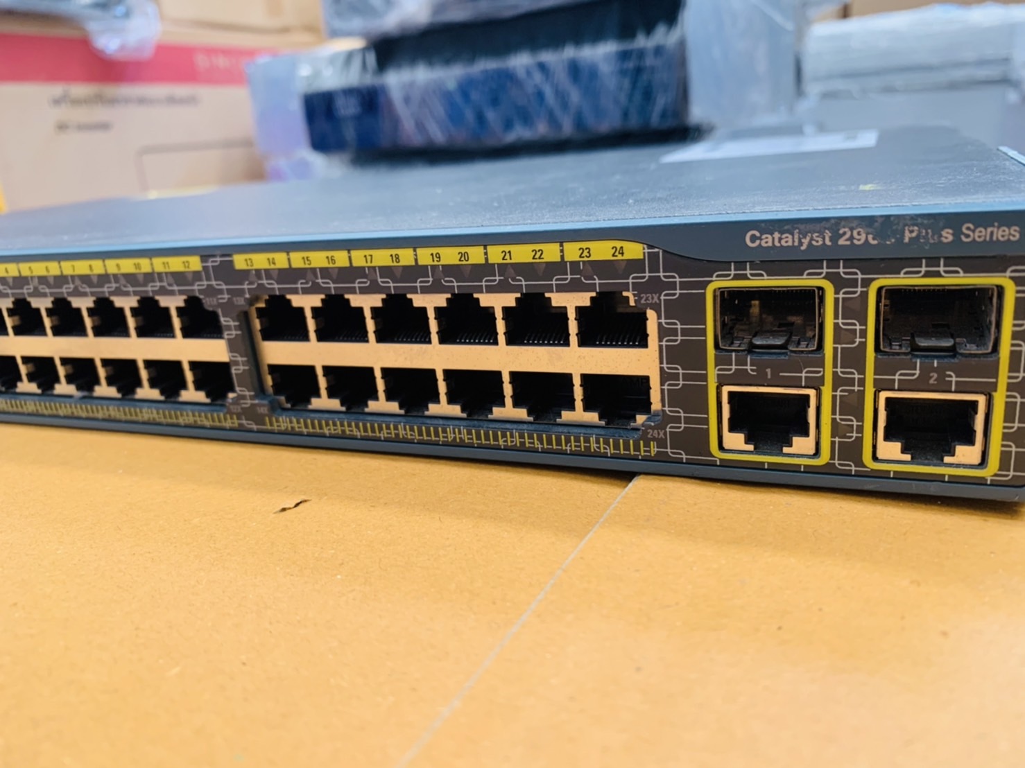 สวิตซ์ Switch Cisco Catalyst 2960 Plus 24 Port [WS-C2960+24TC-S] 24 10/100 + 2 T/SFP LAN Lite