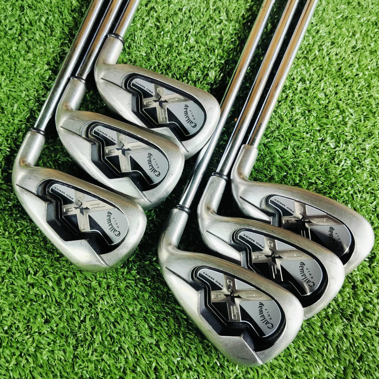ชุดเหล็ก Callaway X-18 PROSERIES เป็นชุดเหล็กรุ่นดังมากๆ ก้านเสียบทะลุ และผ่าแฉกสวยมาก ก้านเดิมๆทั้งหมด ไม้กอล์ฟพรีเมี่ยมมือสอง ของแท้ By NakaraLuxurious