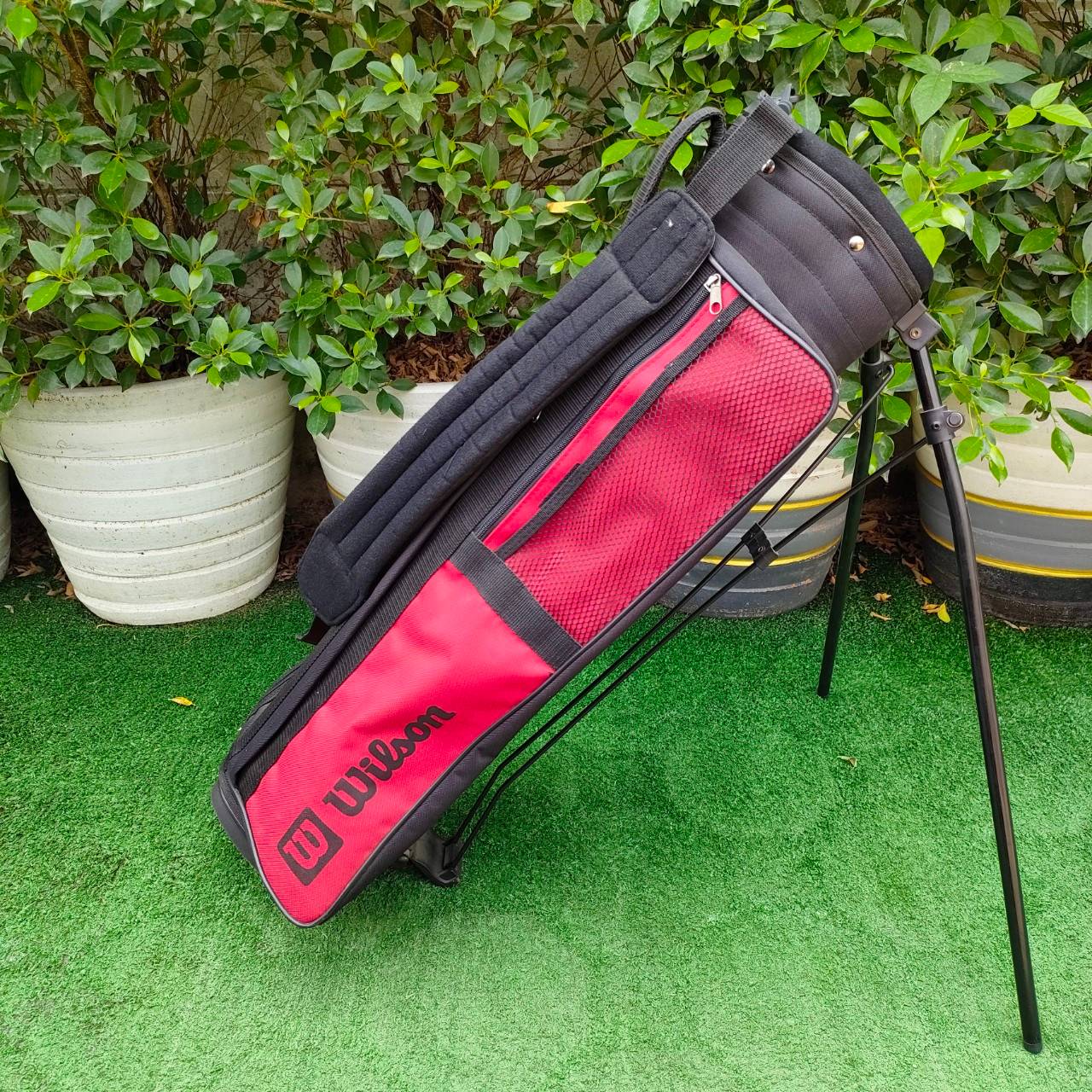 ถุงกอล์ฟ สำหรับเด็ก ขาตั้งมือสอง WILSON ** ไม่มี COVER ** ถุงสวยแข็งแรงดีมากๆ