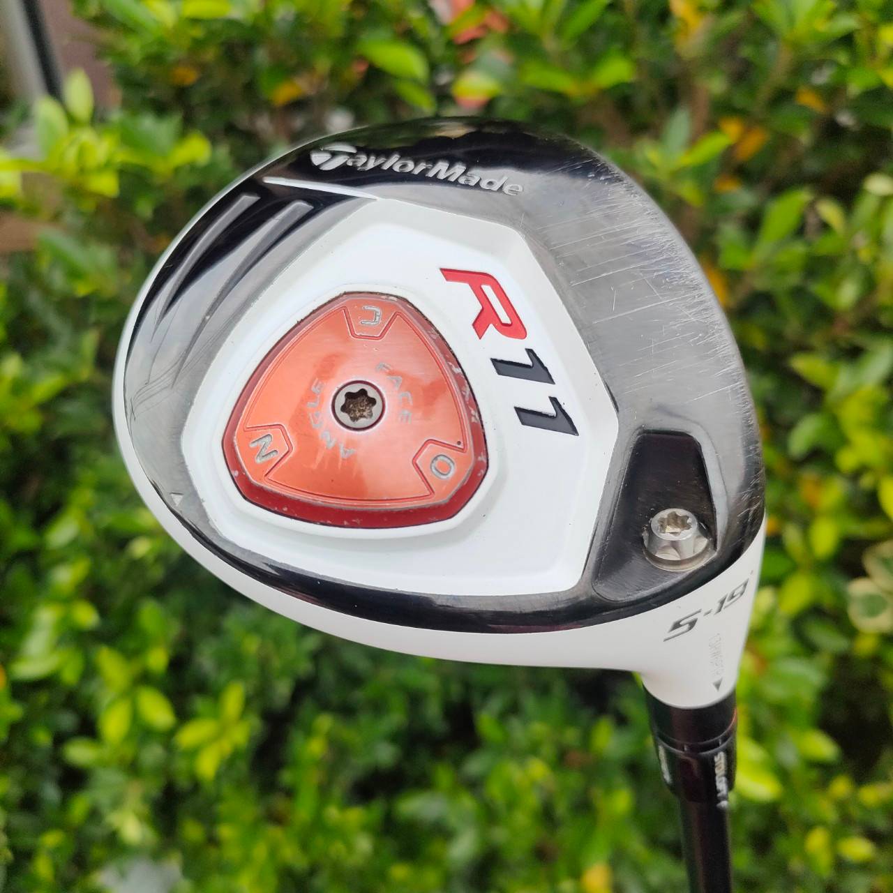 FW5 TAYLORMADE R11 ก้าน FUJIKURA BLUR FLEX S องศา 19 ตีไกลมากๆ ตีง่าย ปรับจูนได้หลายจุดครับ