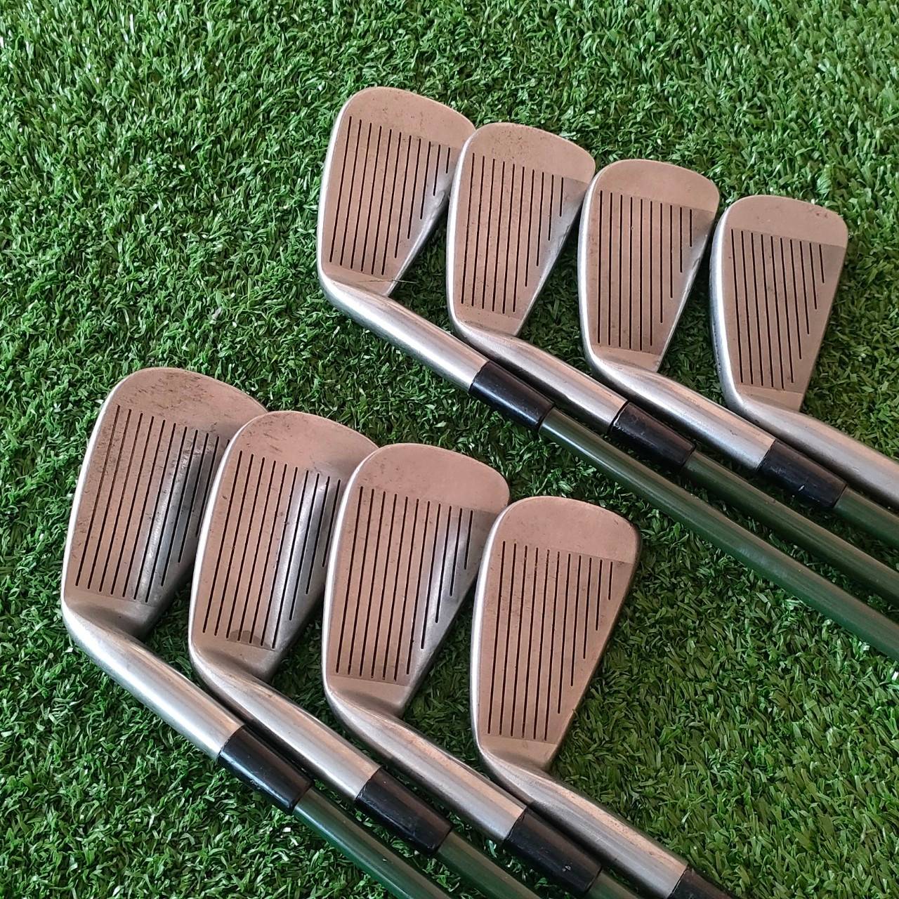 ชุดเหล็ก DAIWA HI-TRAC-TCS TWIN CUS SOLE FLEX R ได้เหล็ก 3 - 10 , DAIWA เป็นก้านกราไฟต์ระดับโลก ตีง่ายและไกล ยืดหยุ่น ไม้กอล์ฟมือสอง ของแท้ BY NakaraLuxurious