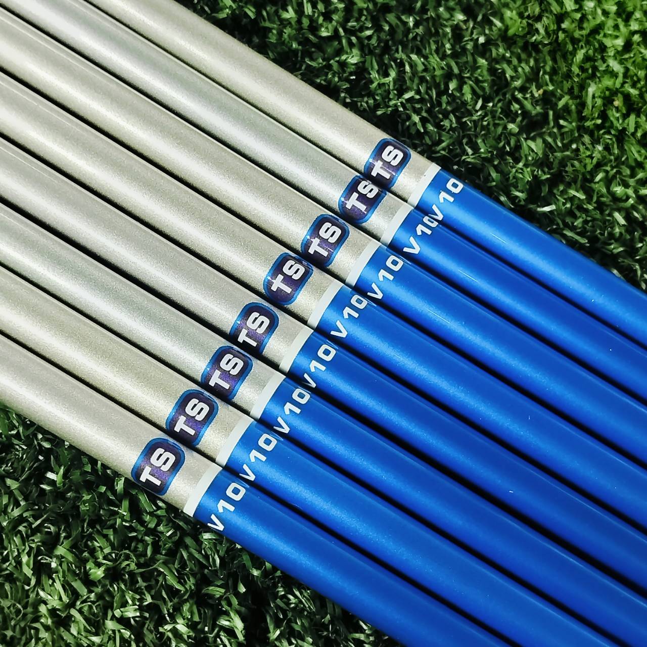 ก้านใส่ชุดเหล็กของเด็ก USKG U.S.Kids GOLF TS-54 V10 เป็นก้านของใหม่มือหนึ่ง ความยาวก้าน 35 นิ้ว ก้านไม้กอล์ฟพรีเมี่ยมมือหนึ่ง ของแท้ By NakaraLuxurious