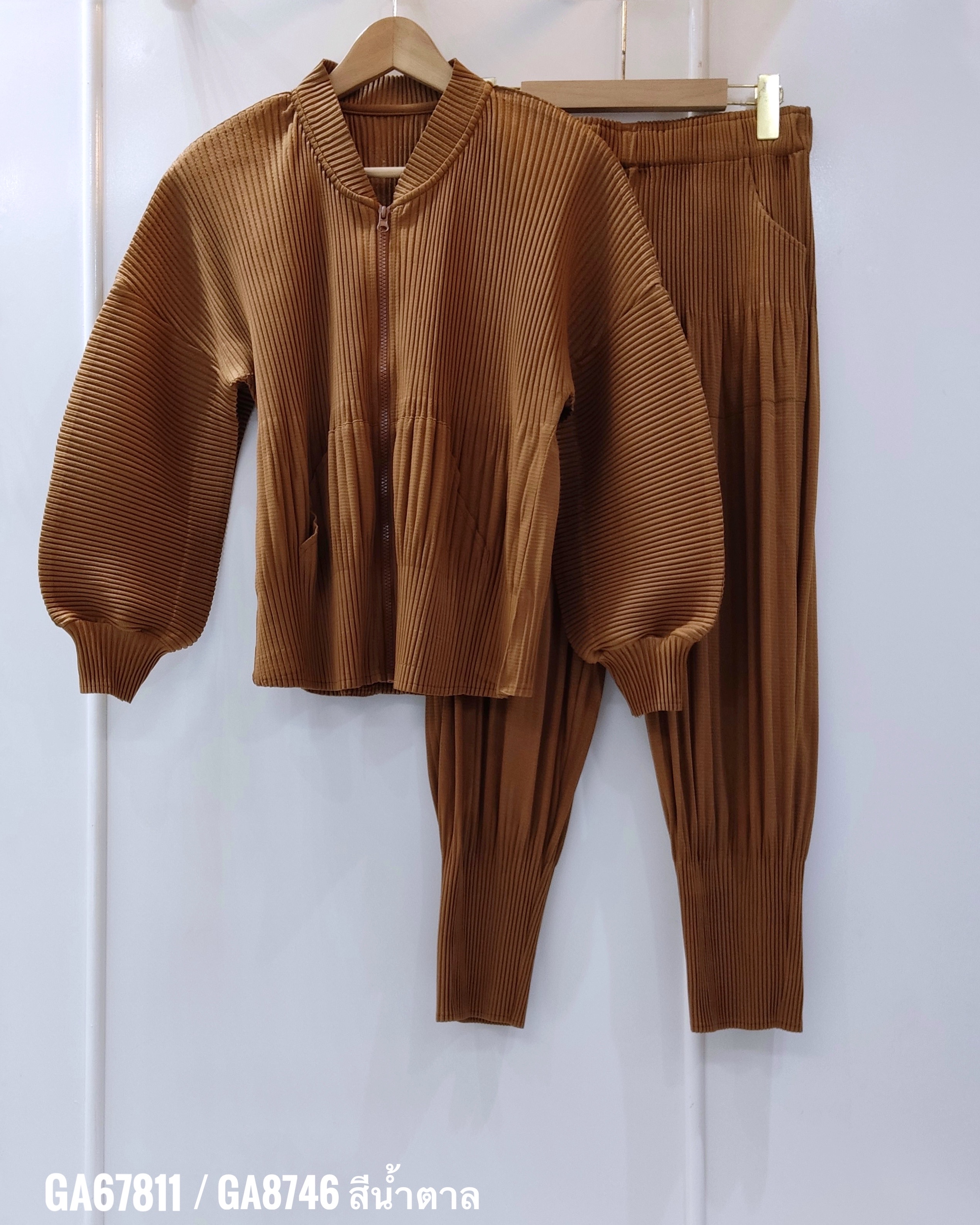 2MUAY รุ่น GA67811 / GA8746 THICK CARDIGAN ZIP FRONT PLEATED SET 4สี FREE SIZE
